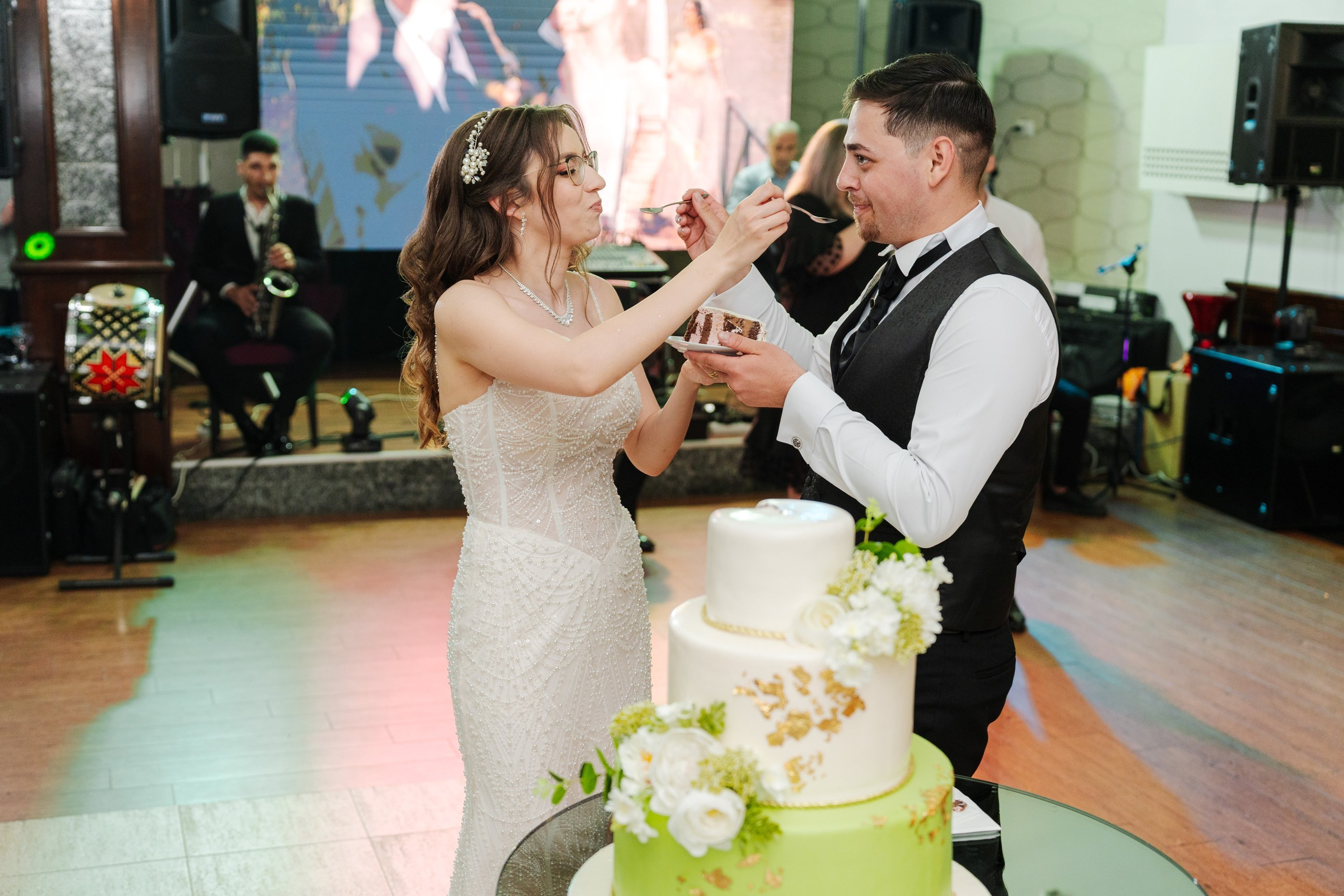 Stefania & Vasi. Ionut Cimpoes FOTOGRAF