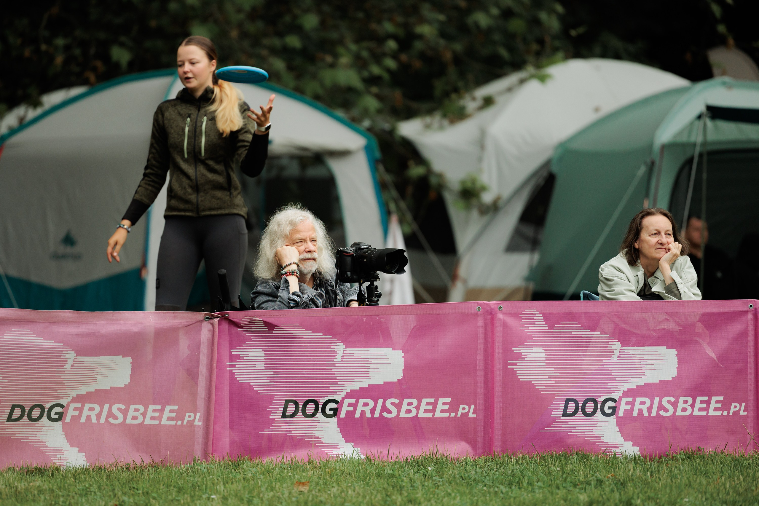 Latające psy, Wrocław'25. Kaja | fotograf psów we Wrocławiu