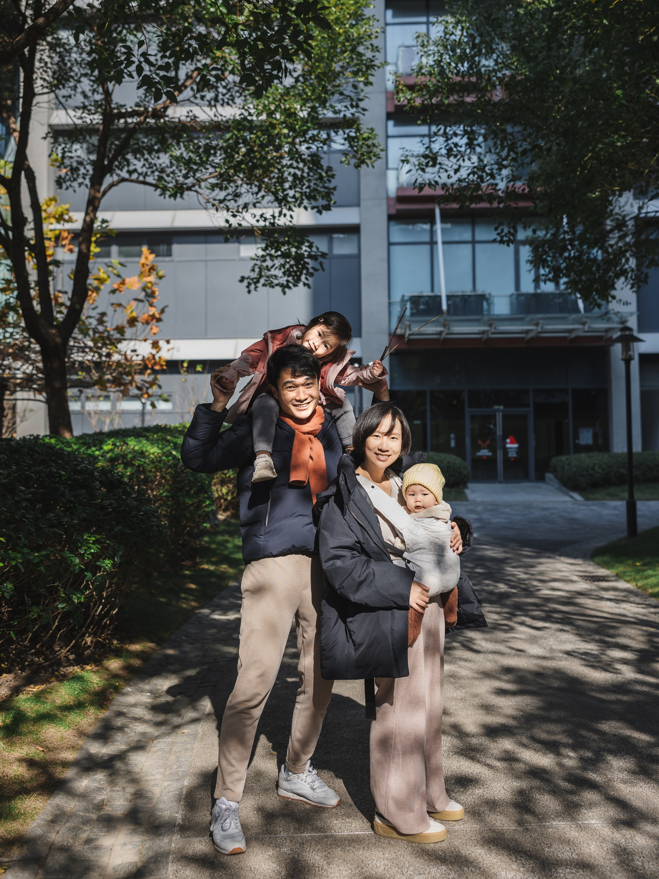 Family photograph in Shanghai. Shanghai Family Photographer Dora