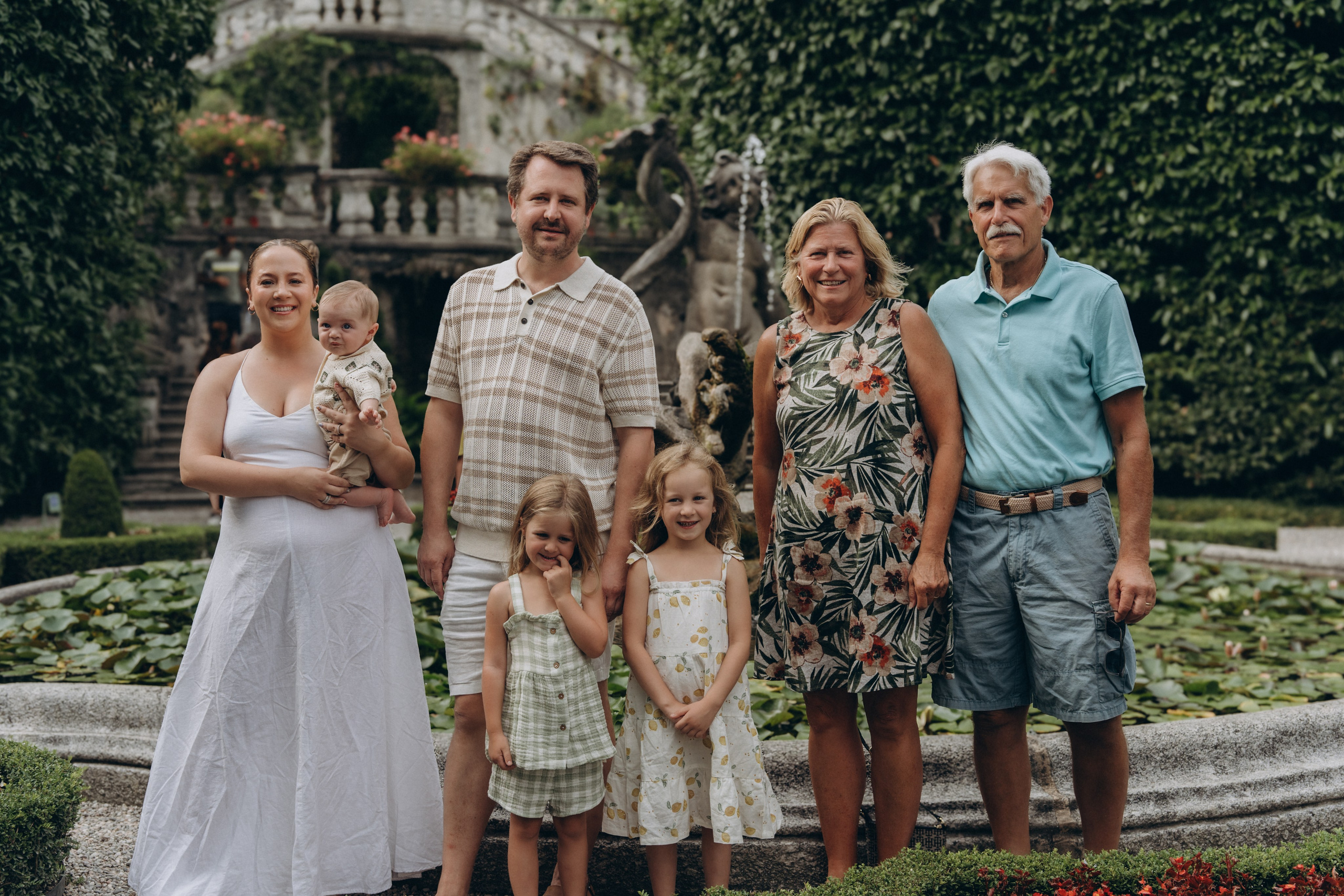 Family moments in Como Lake. PHOTOGRAPHER IN ITALY