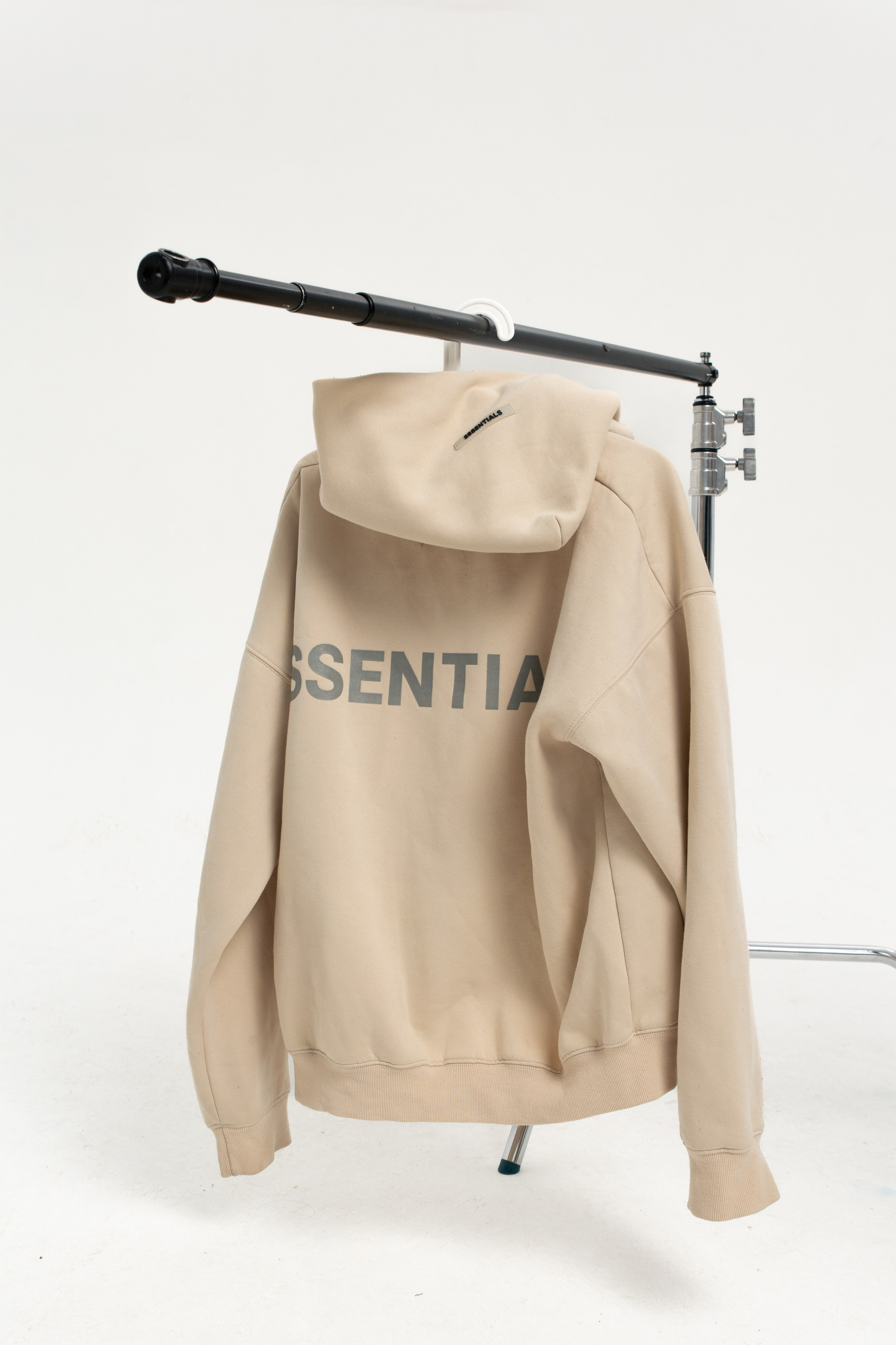 Davran. Thrift shop. Photographer Vladmir Gladkov