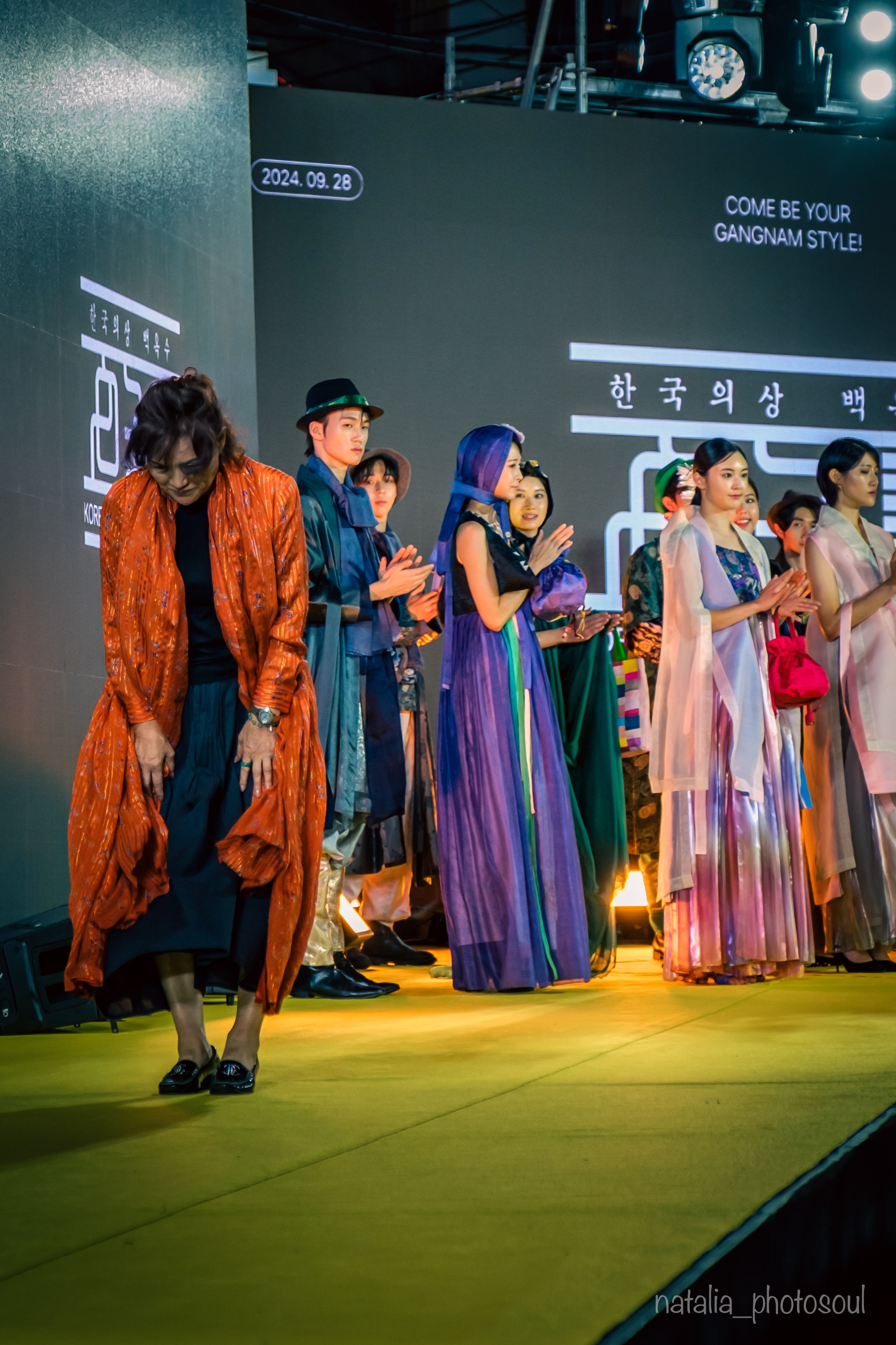 KOREAN TRADITIONAL COSTUME. Photographer in Seoul Dobrokvashina Natalya