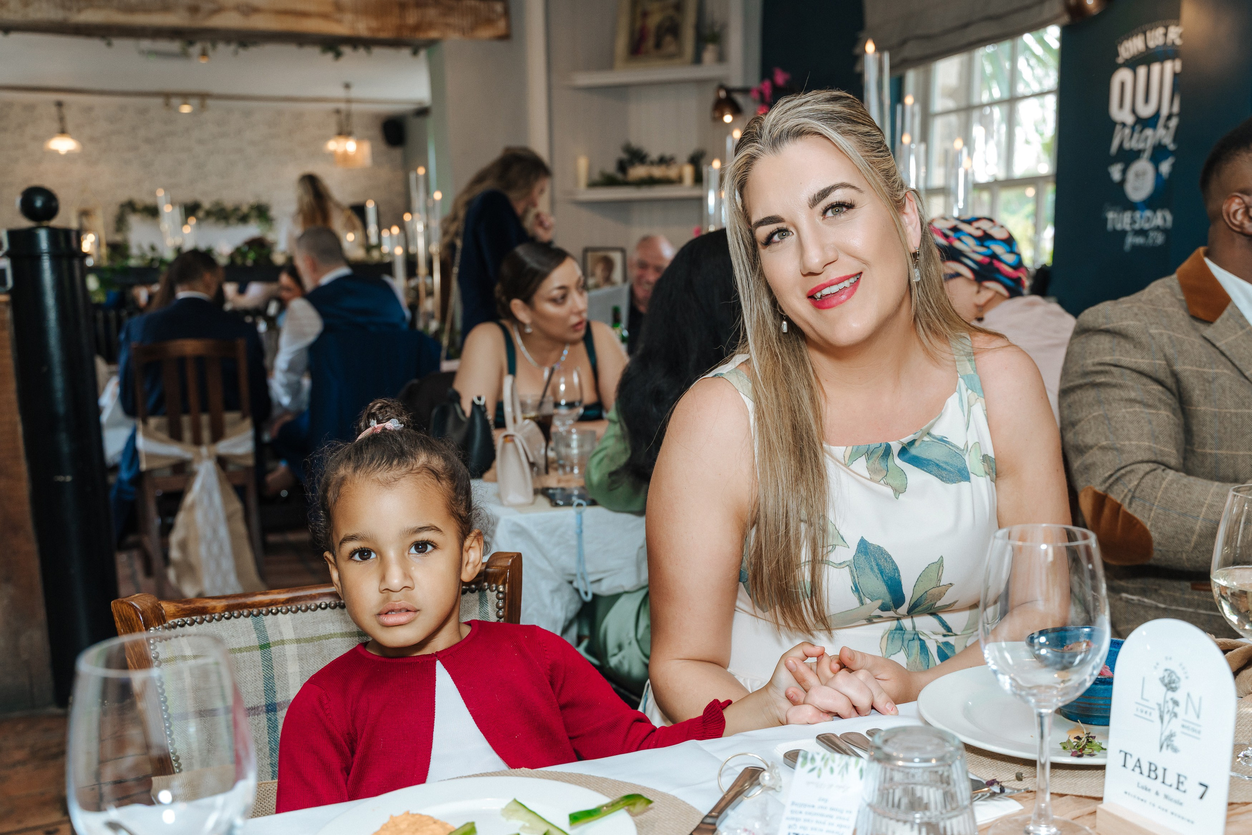 Luke and Nicola’s wedding at Danson House. Photographer in England Ekaterina Romanova