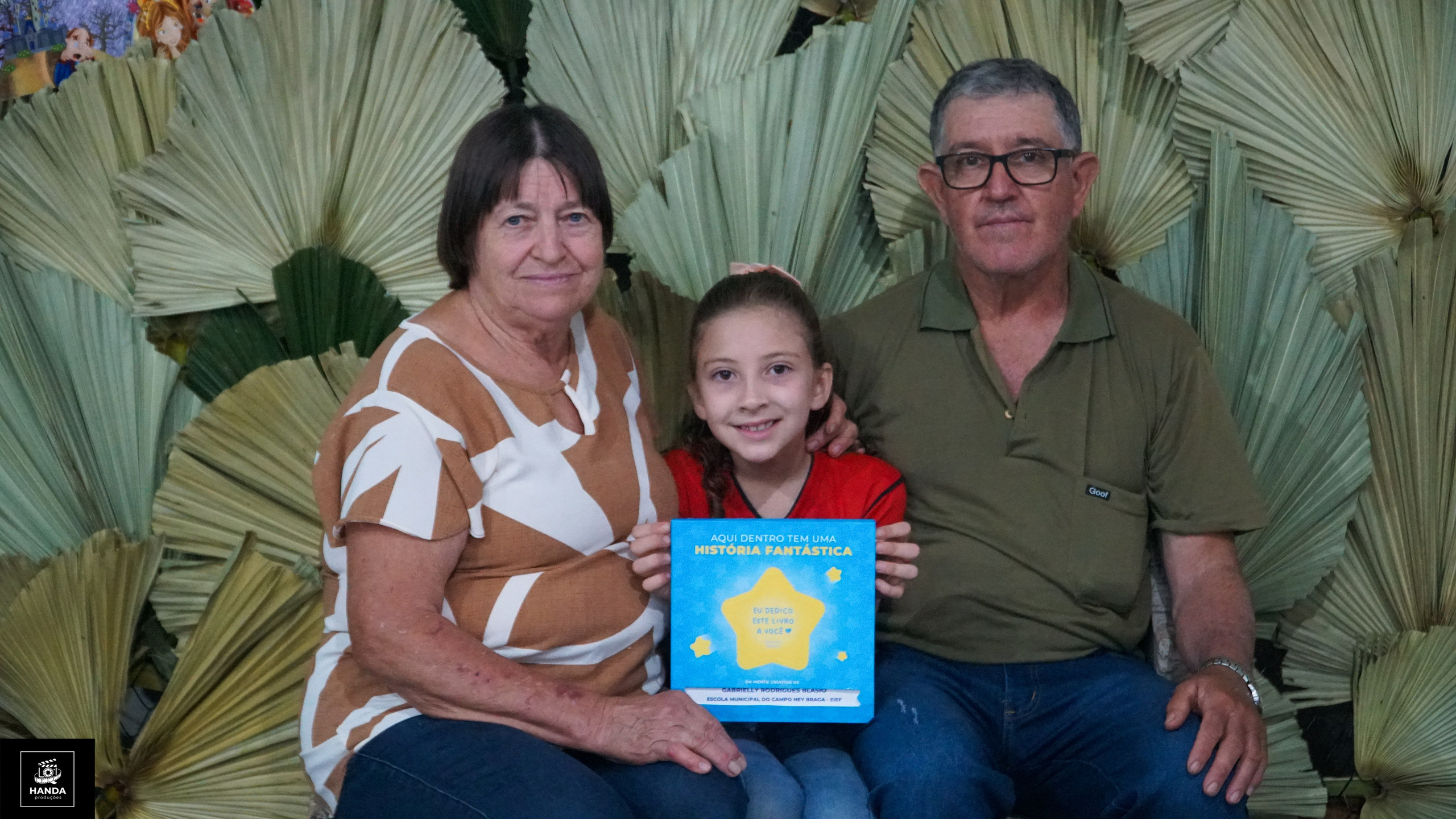 Noite autógrafos colégio Aurélio Buarque de Holanda. Handa Produções