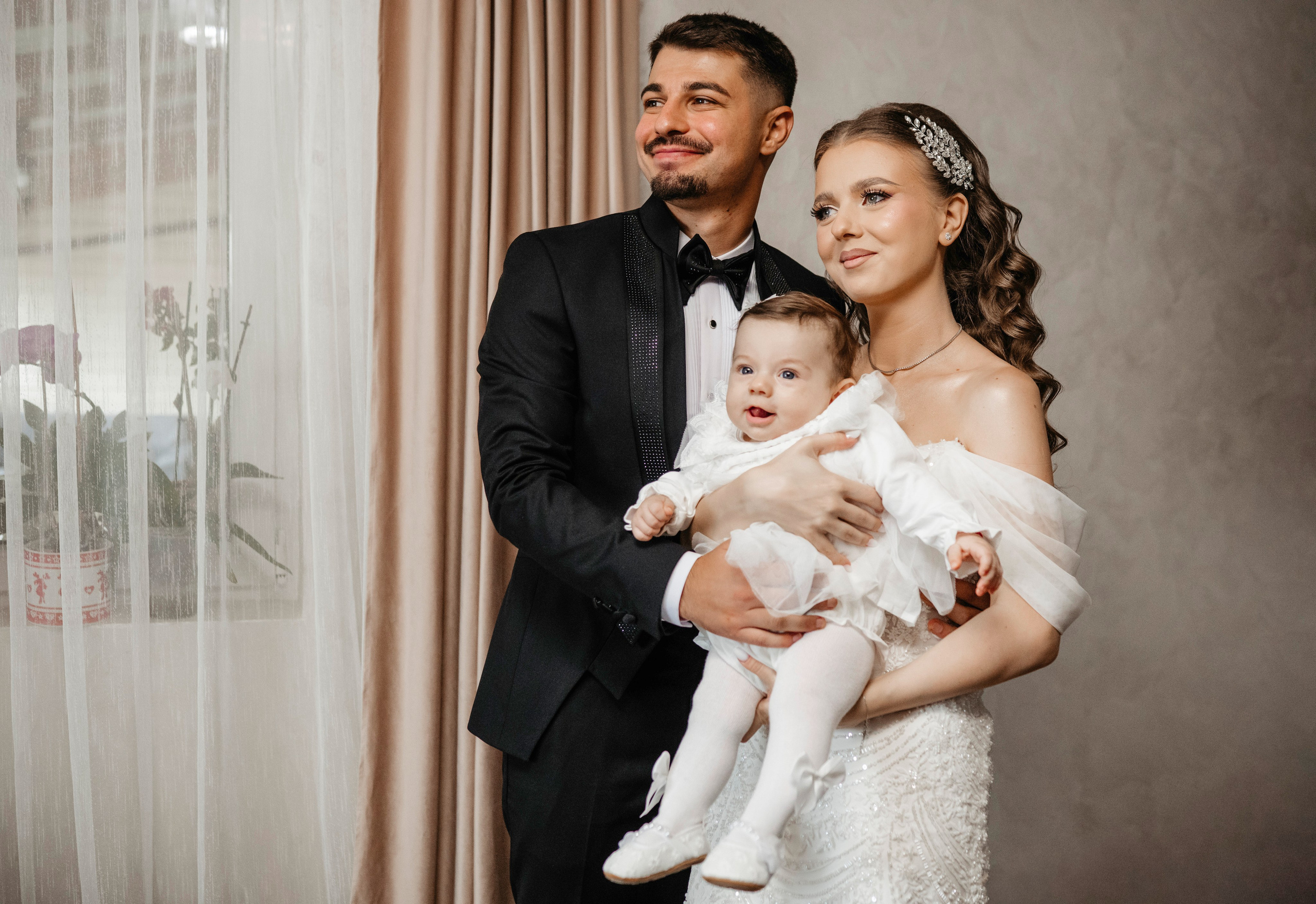 🤎 M a d a l i n a & A l e x - Wedding Day Preview. Wedding & Family Photographer