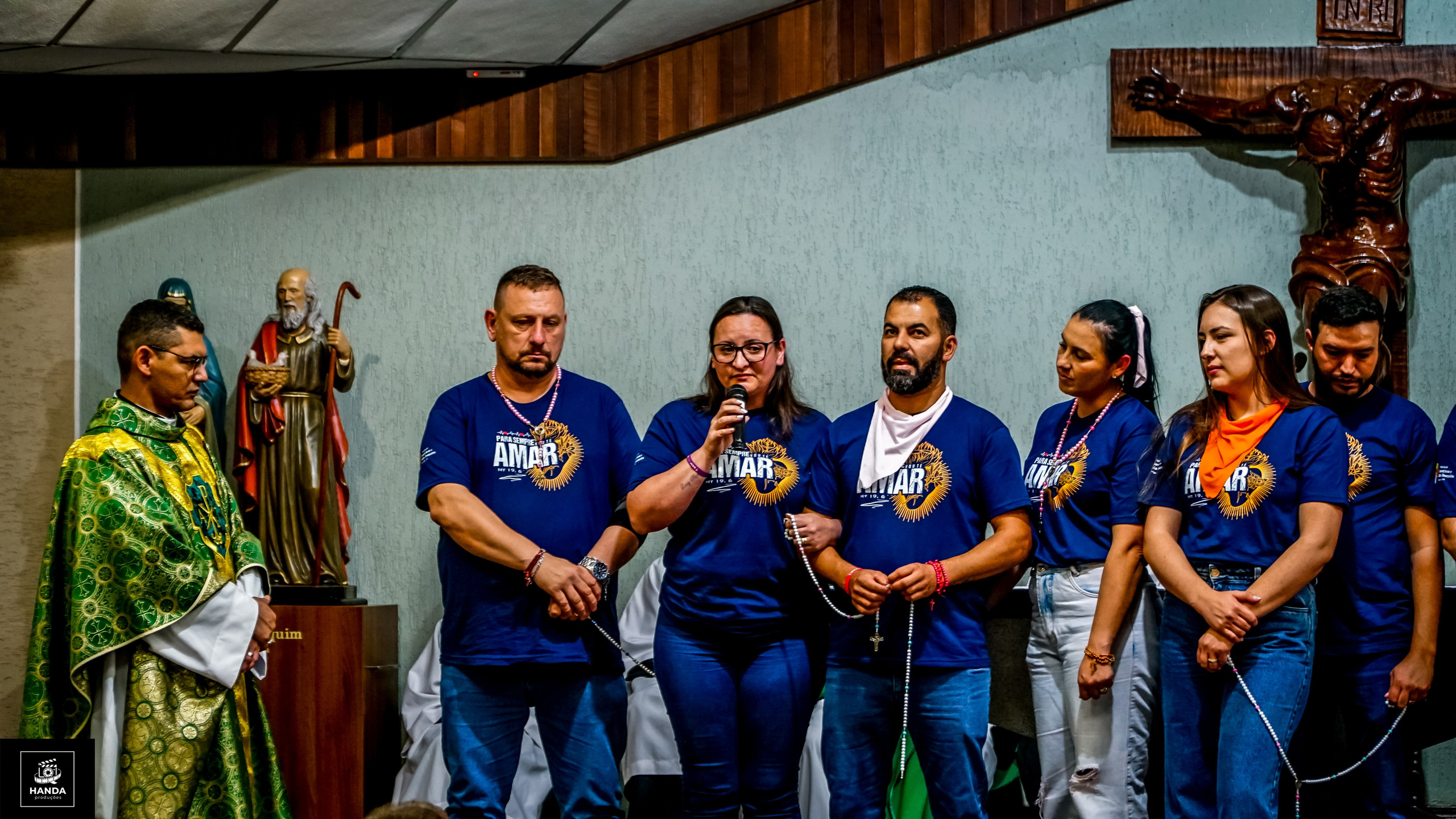 Acampamento Casais. Handa Produções