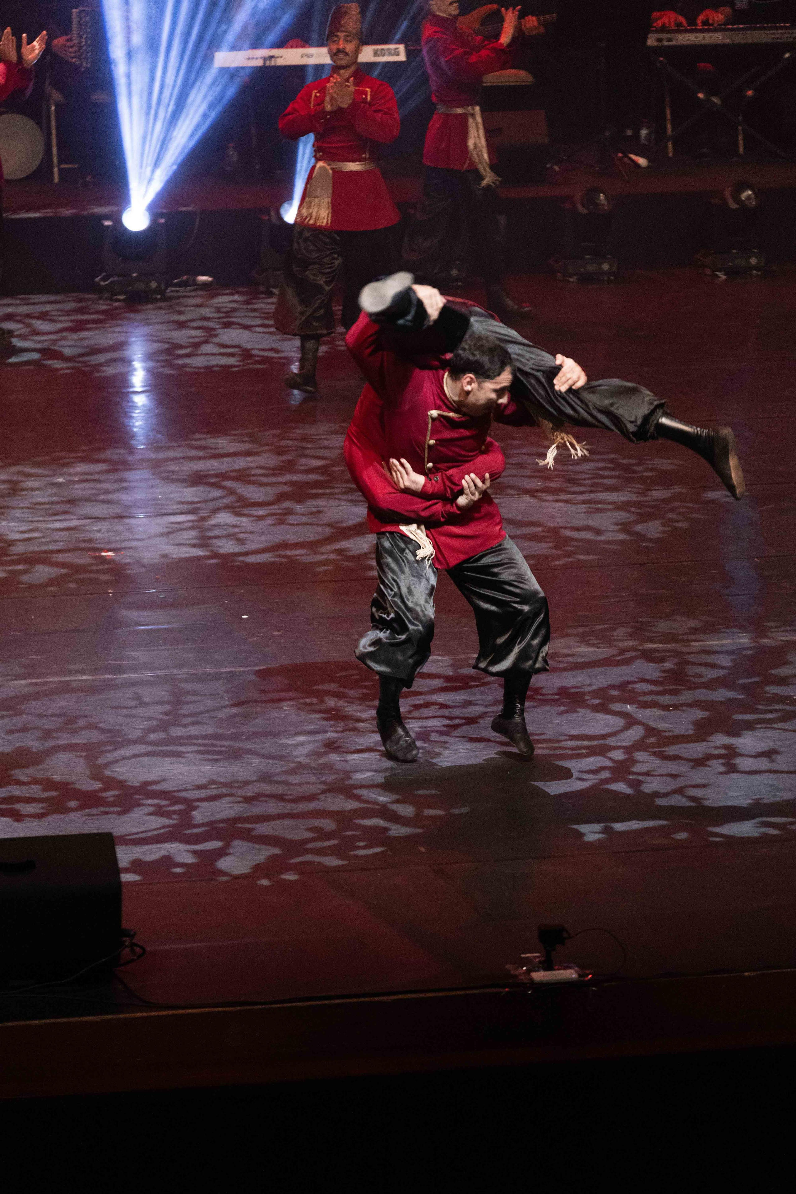 STATE DANCE ENSEMBLE. Wedding&Event photographer Ismail Rzayev in Baku
