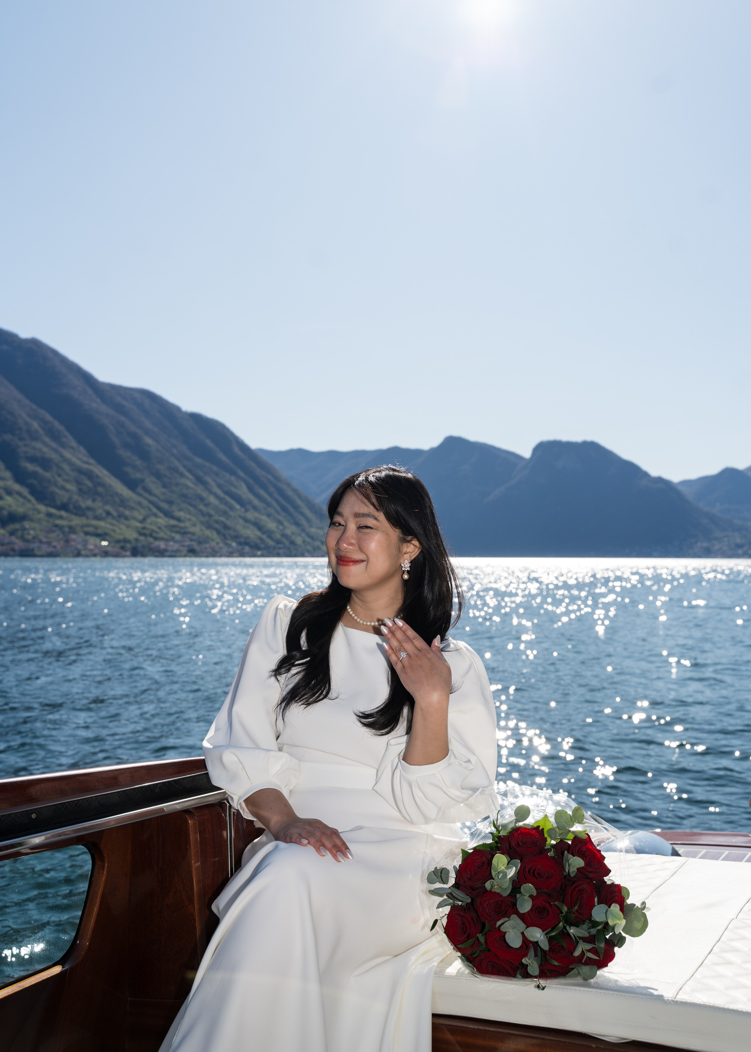 Secret Proposal on a Boat in Lake Como. Proposal Photographer in Lake Como