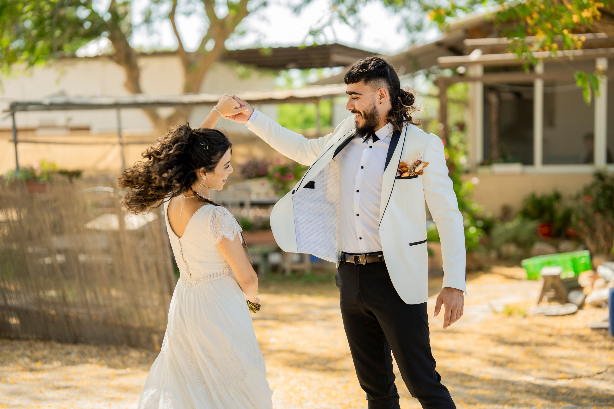 אביה ואחיה. יוסף מזרחי צילום חתונה, ברית וזוגיות. צלם מקצועי שאוהב להוציא אתכם הכי יפים ברגעים הכי מרגשים