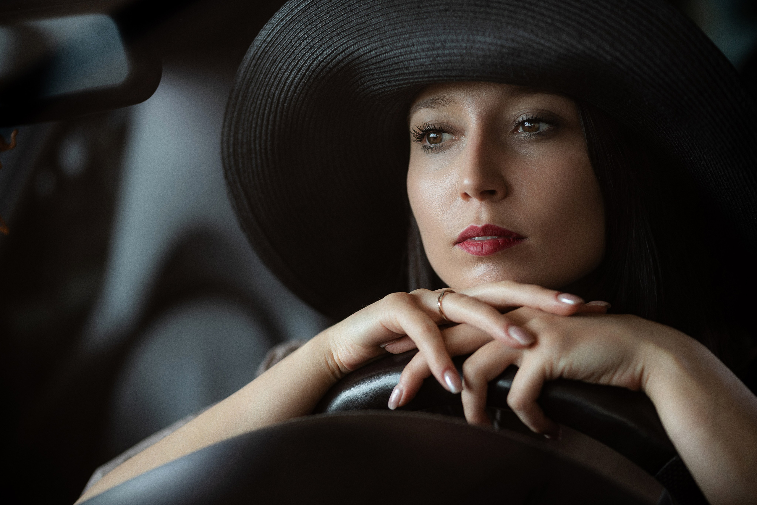 RITA für LMS mode. Portrait photographer in Germany and all over Europe Mischa Blank