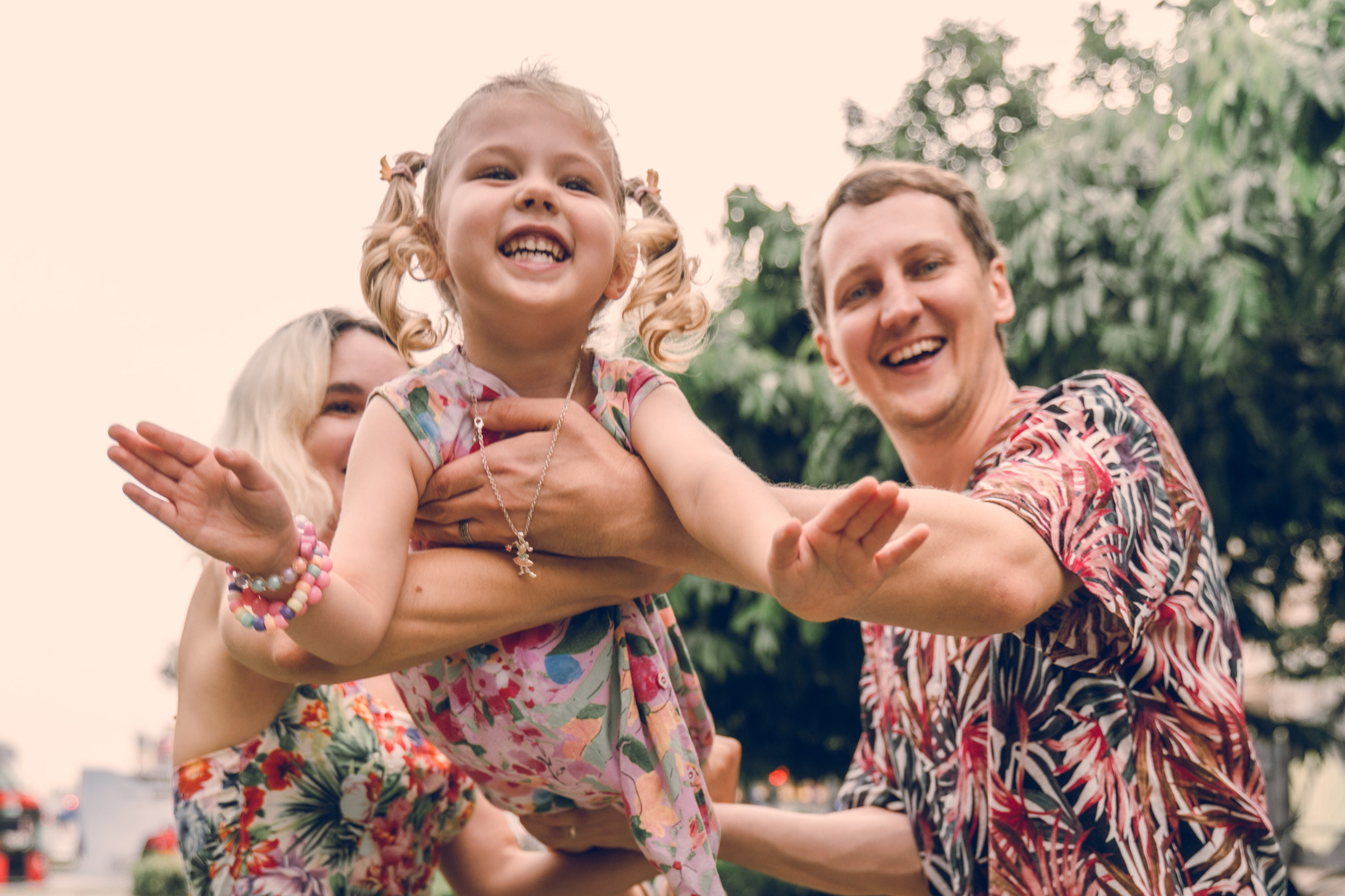 Photography Portfolio | Family, Couple & Portraits in Hoi An. Photographer in Hoi An — Veronika Guzenko. Natural photoshoots for couples, families and solo travelers. Book your shoot today