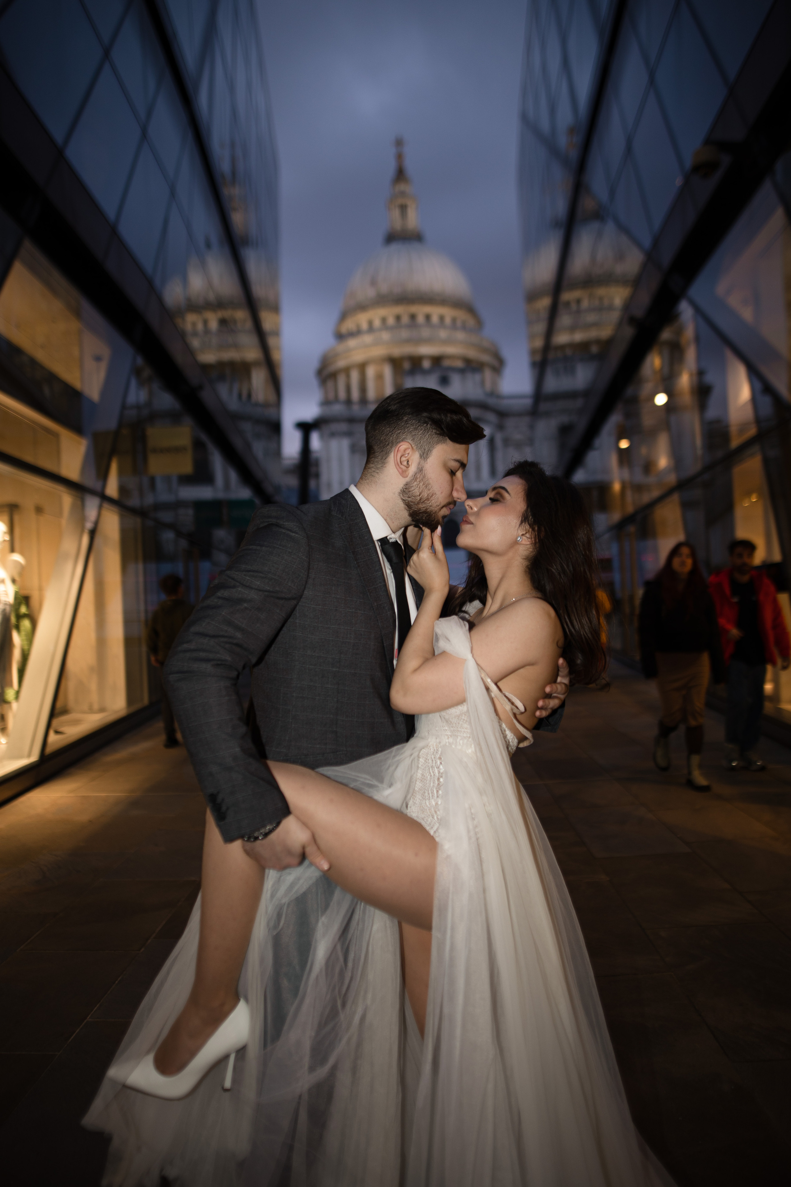 London Wedding. Wedding and family photographer