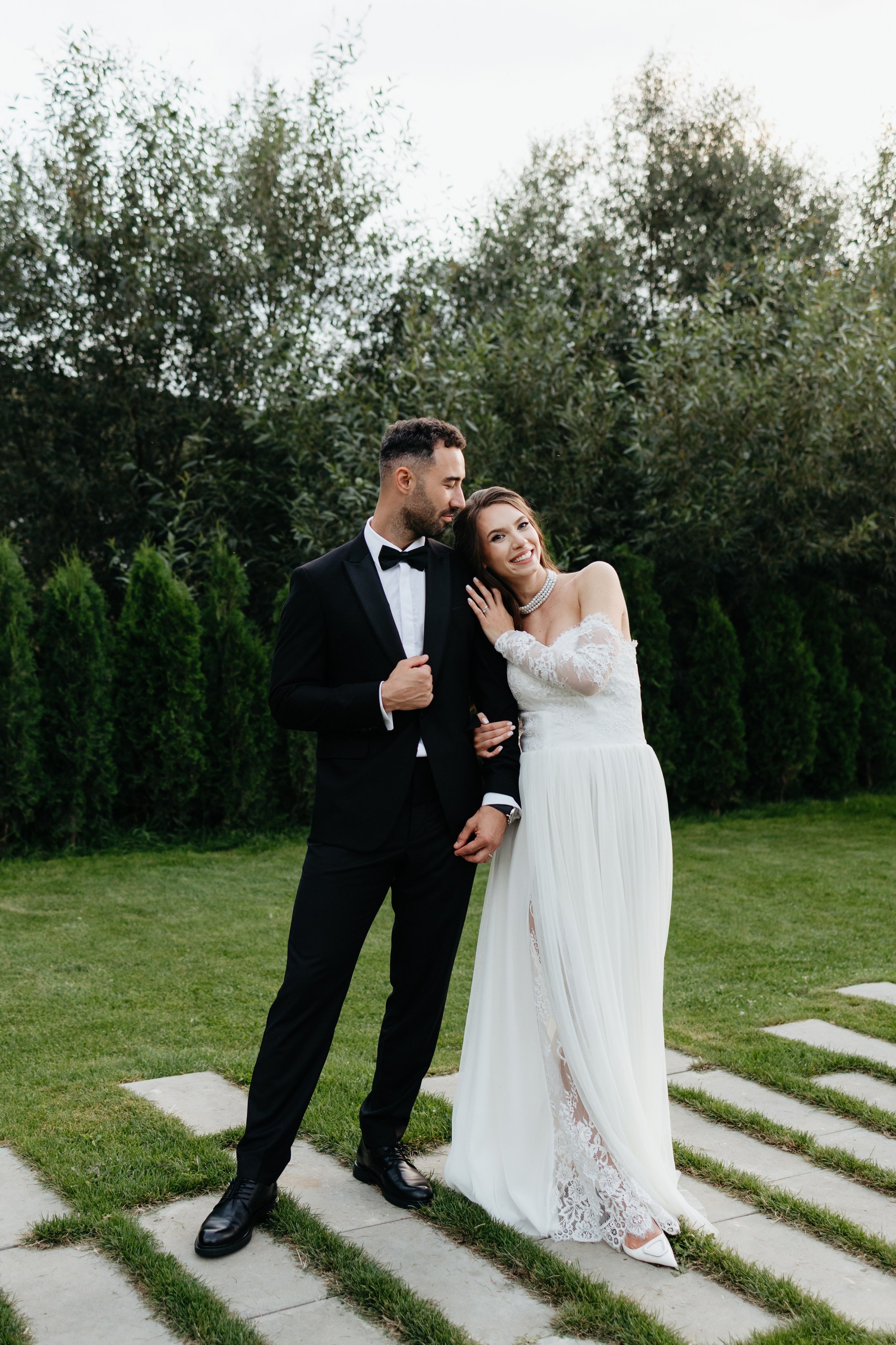 PORTFOLIO. Wedding Photographer Editorial Storytelling Cluj, Romania & Europe|Lore Photography