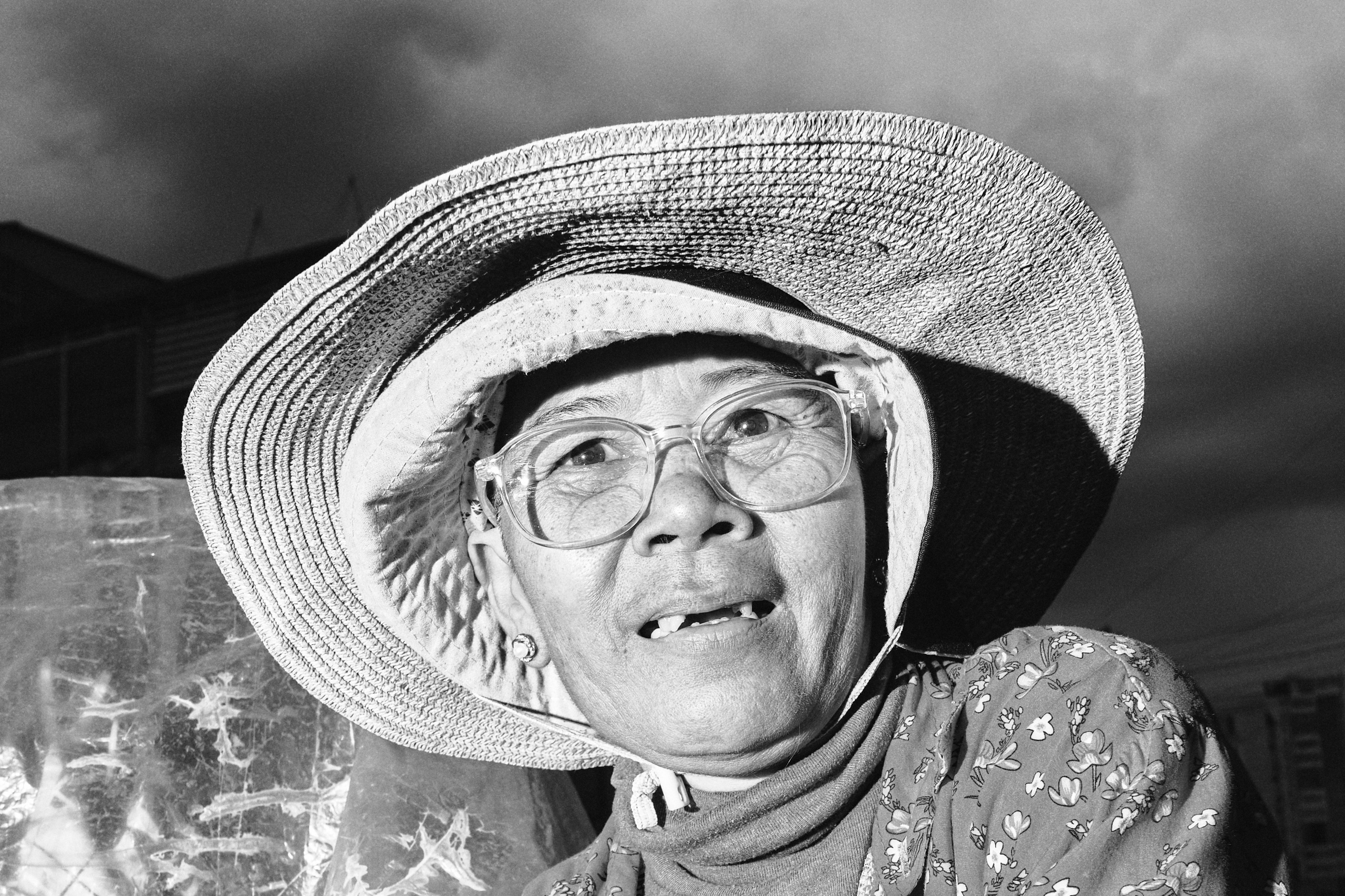 Street. Petr Nabutov. Portrait photography, Cambodia