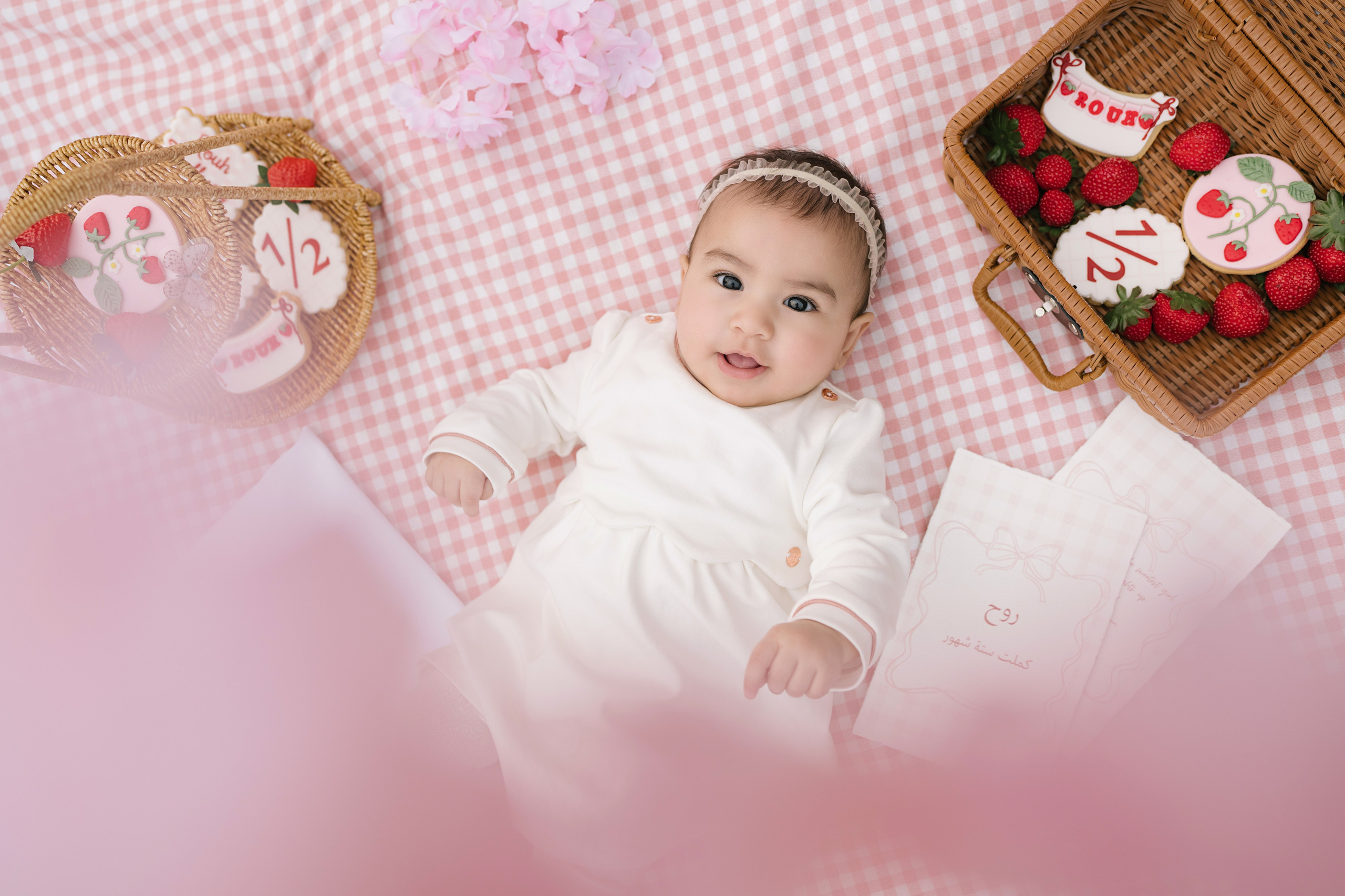 SITTER PHOTOGRAPHY. Newborn, Sitter and Cake Smash Photographer in Doha, Qatar