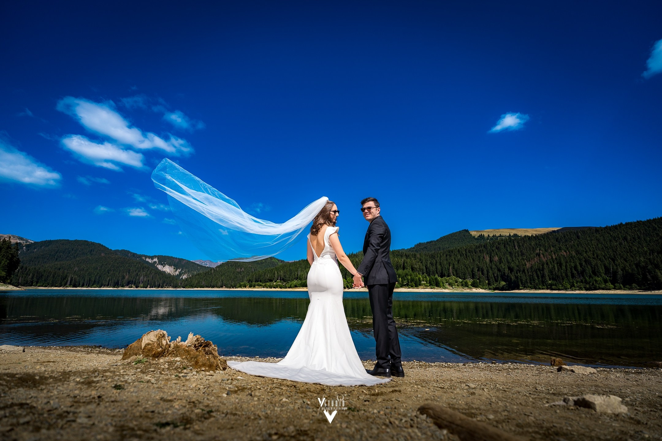 Fotografie de nunta. Cosmin Virlan - Fotograf de eveniment din Târgoviște