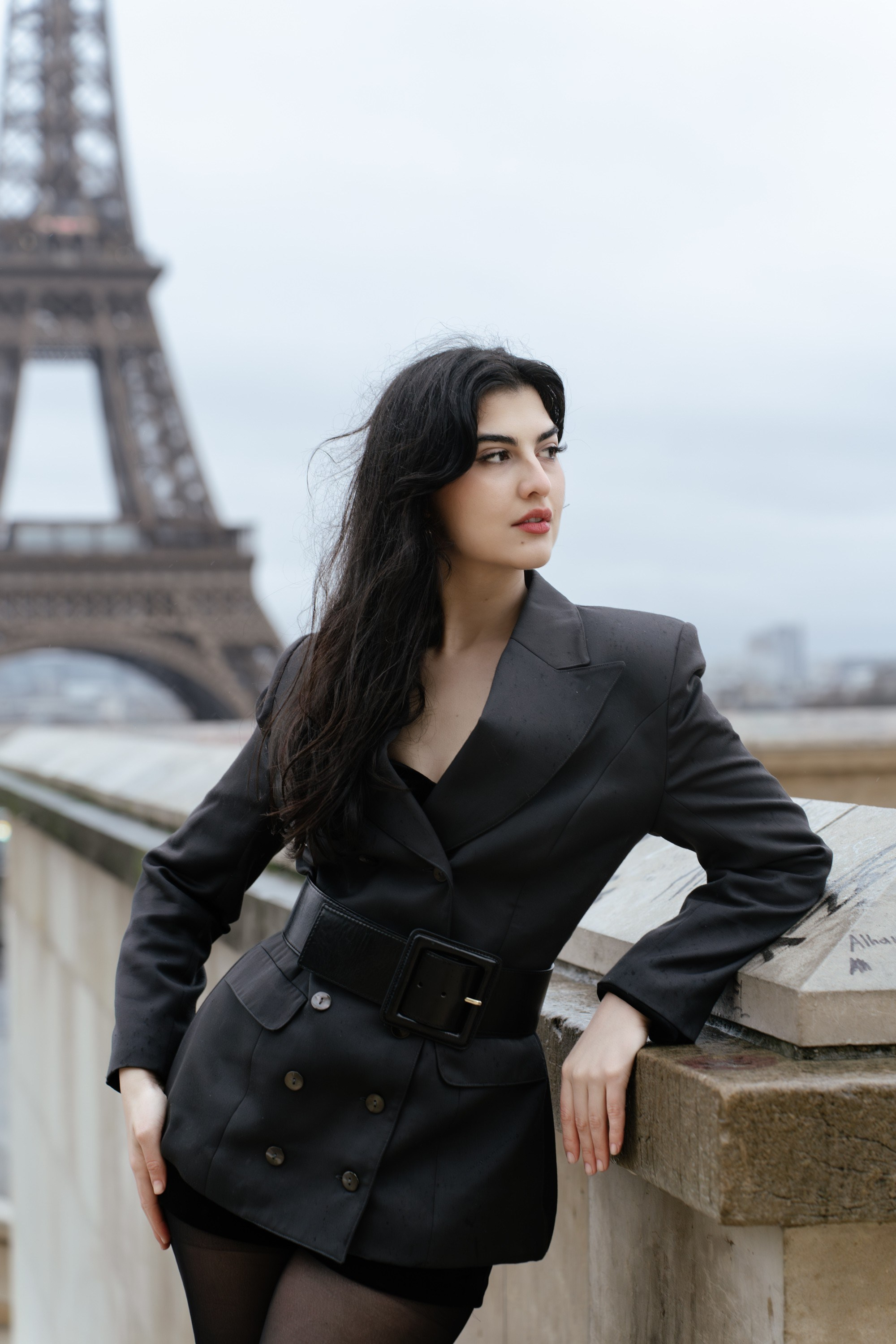 Solo Portrait Session: Trocadero. Paris Photographer & Videographer