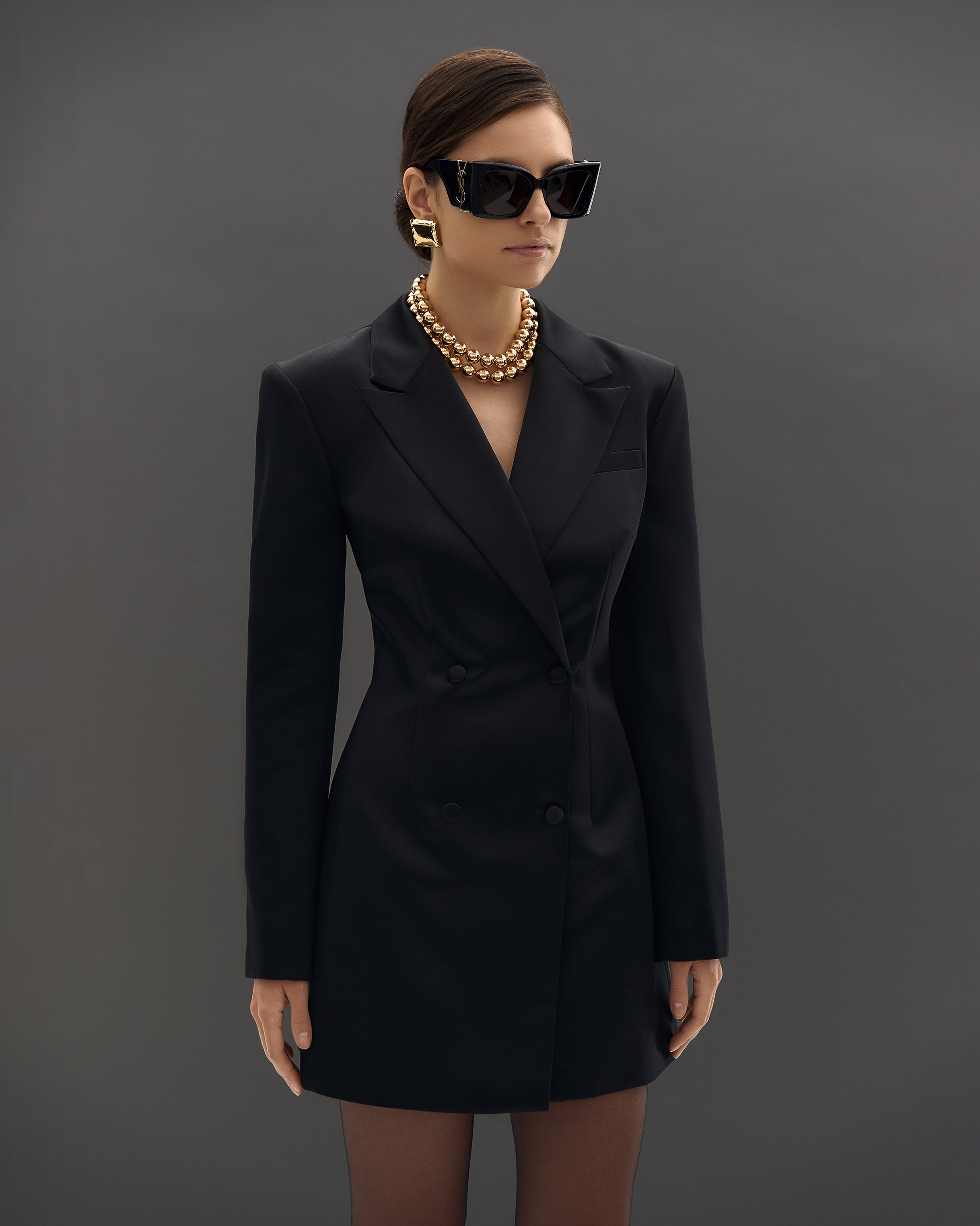 FASHION. Fashion and advertising photographer Alina Mikhalkovich Dubai