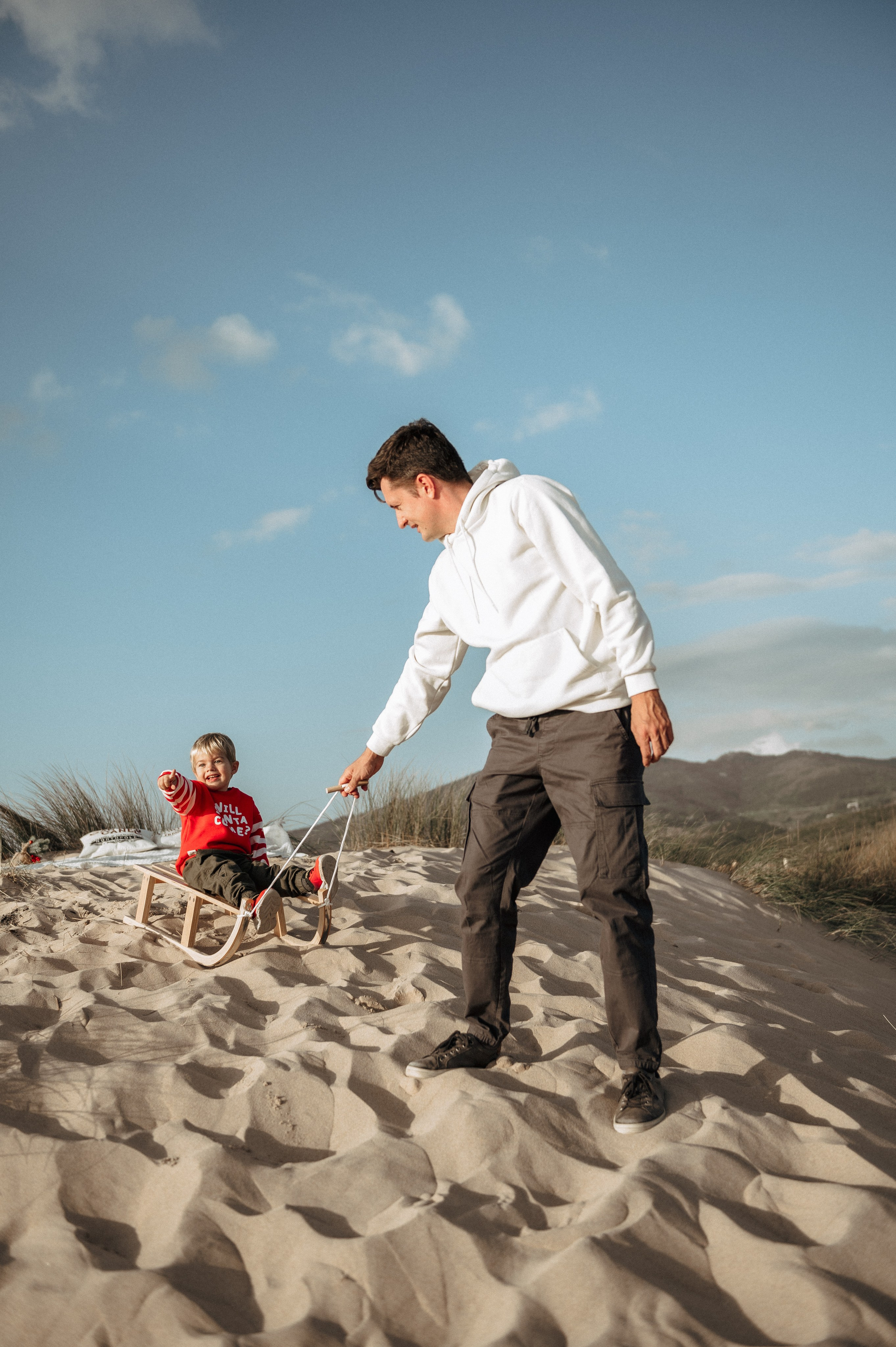 Family Christmas photoshoot on the beach in Portugal. Ваш фотограф в Лиссабоне — Анна Белова