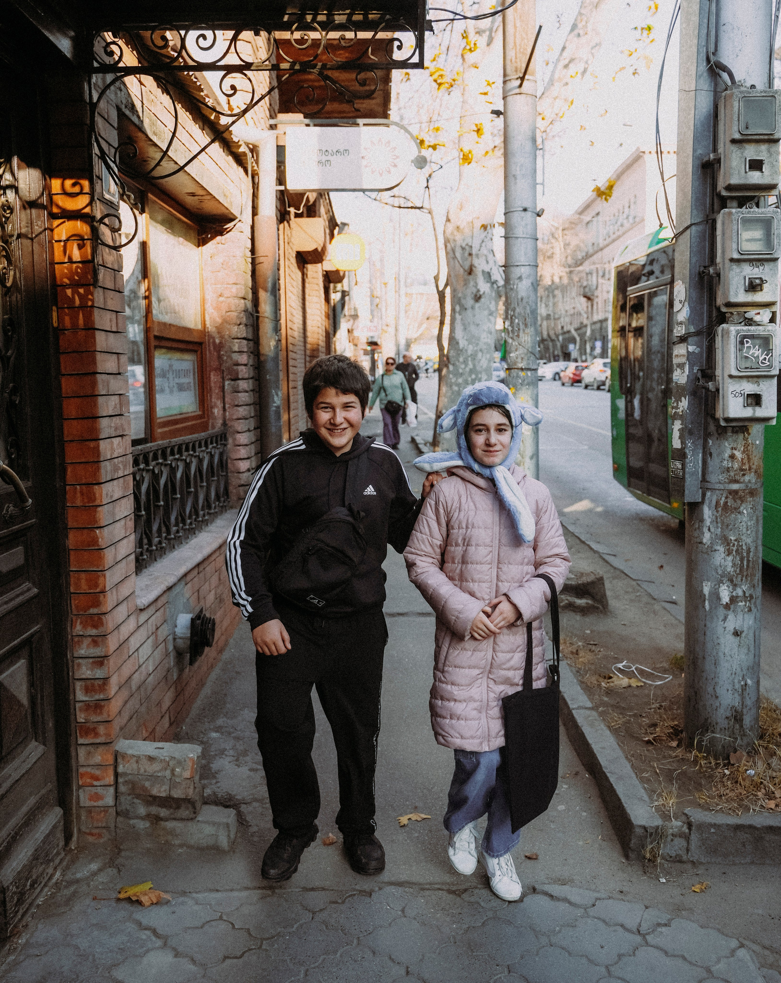 ТБИЛИСИ 2023-2024. Стрит-фотография, полная абсурда, идиотизма и красоты