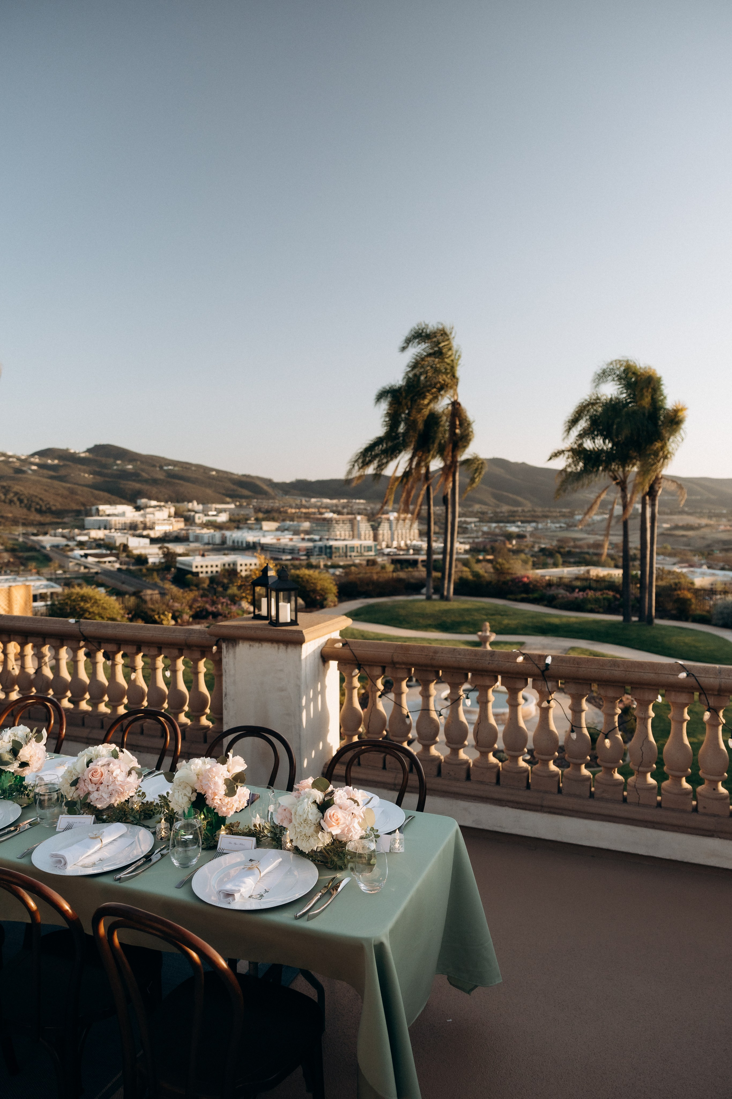Welcome Diner. Wedding and family photographer San Diego