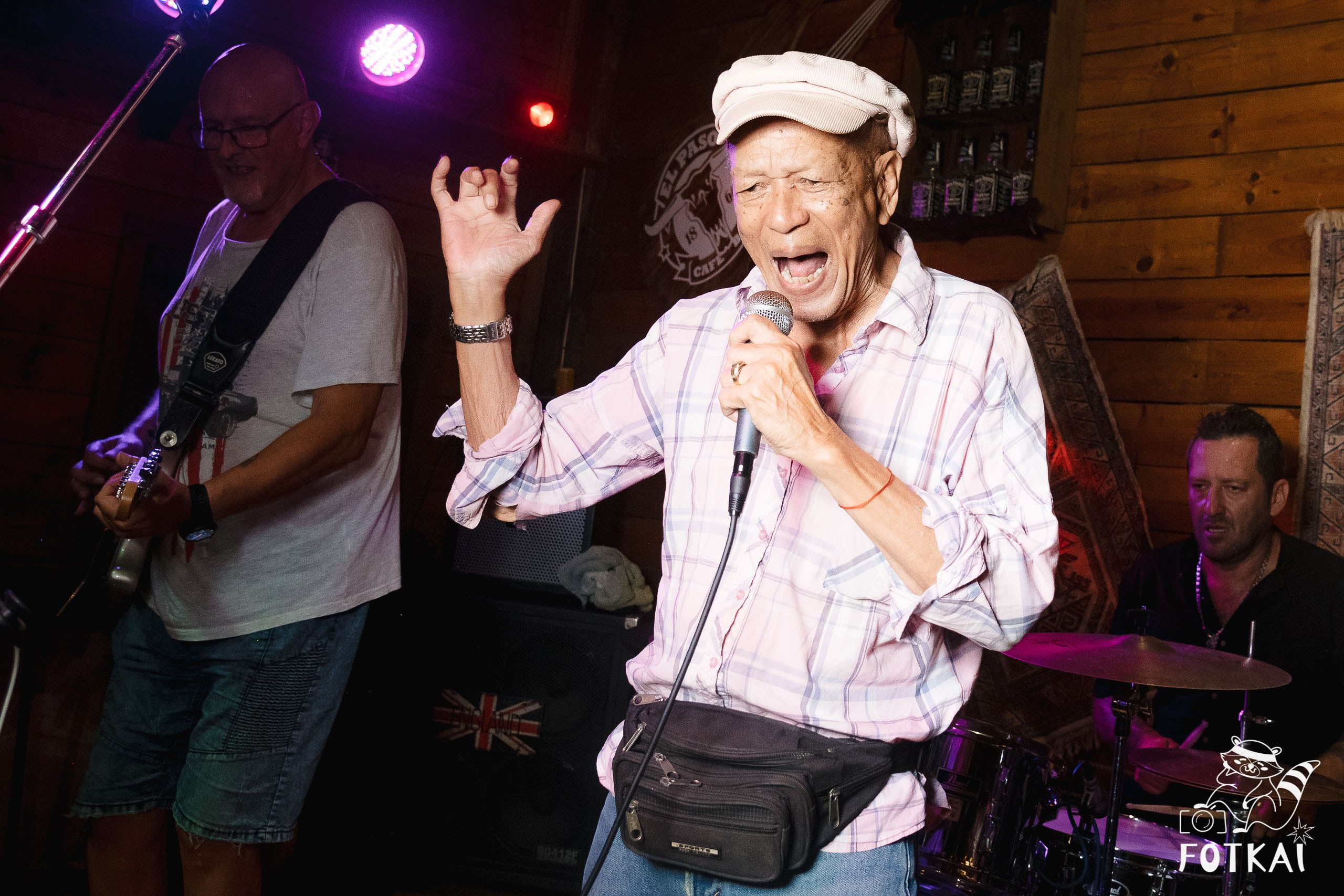 El Paso Rock Bar Torrevieja: Reportaje fotográfico 19.09.25 | FOTKAI