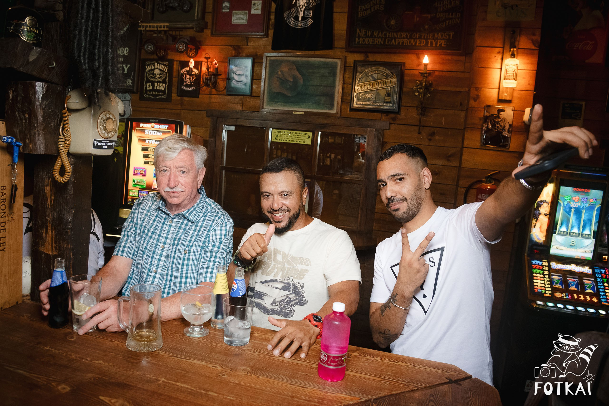 El Paso Rock Bar Torrevieja: Reportaje fotográfico 03.10.25 | FOTKAI
