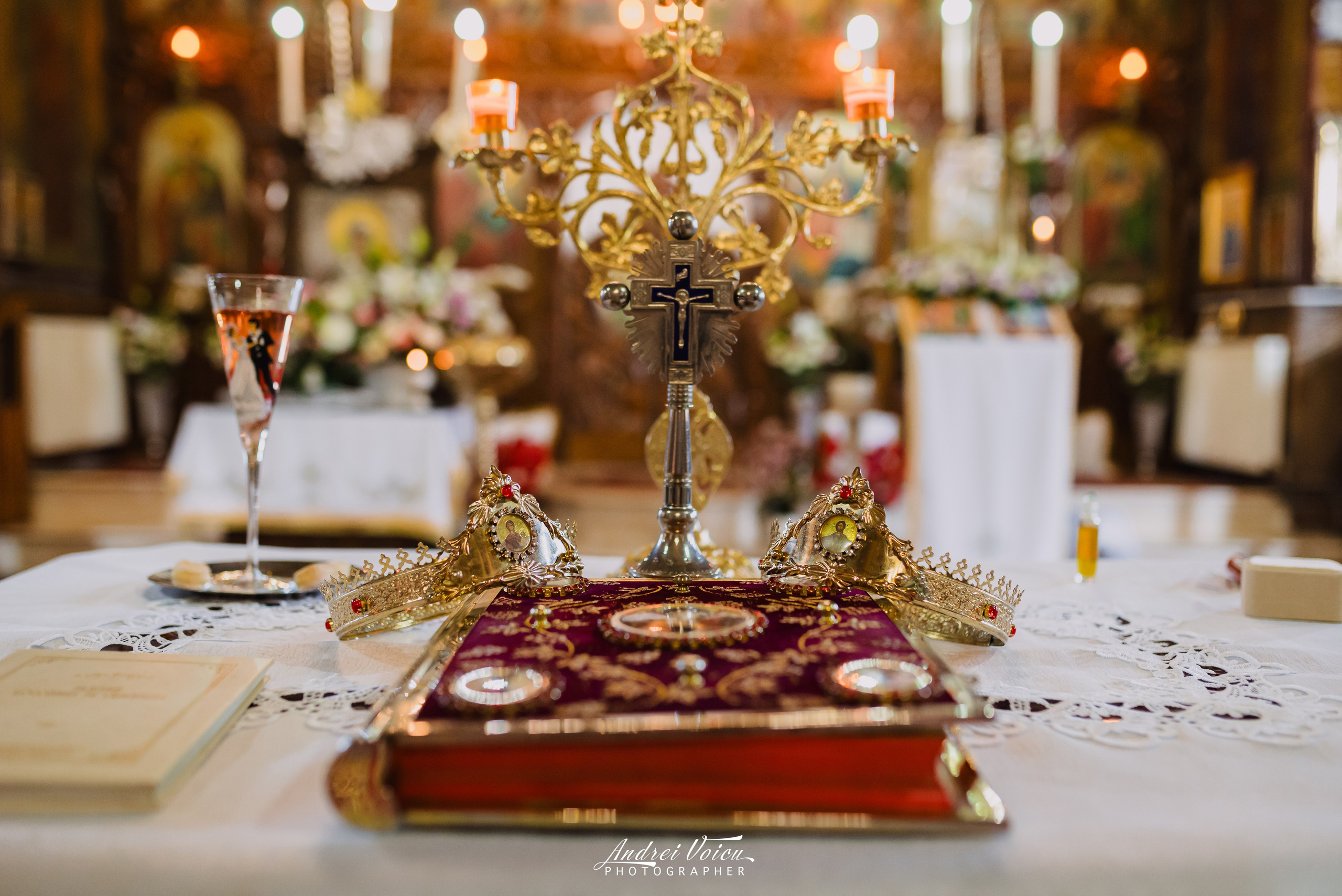 Fotografia de nuntă. Andrei Voicu Fotograf. Povești nescrise, surprinse atent