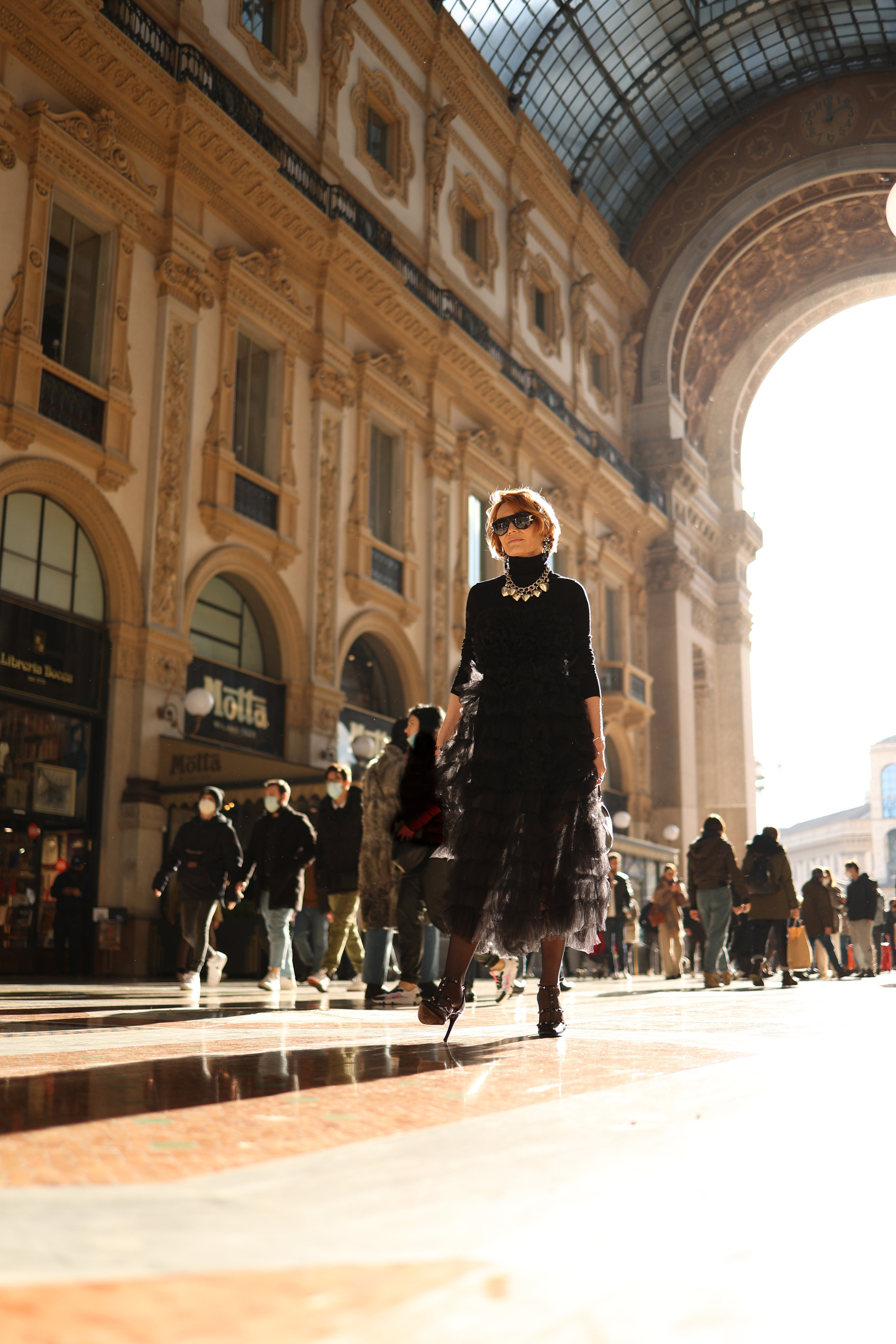 𝙎𝙩𝙧𝙚𝙚𝙩 𝙨𝙝𝙤𝙤𝙩𝙞𝙣𝙜 𝙞𝙣 𝙈𝙞𝙡𝙖𝙣. Photographer in Venice, Viktoria Antonova