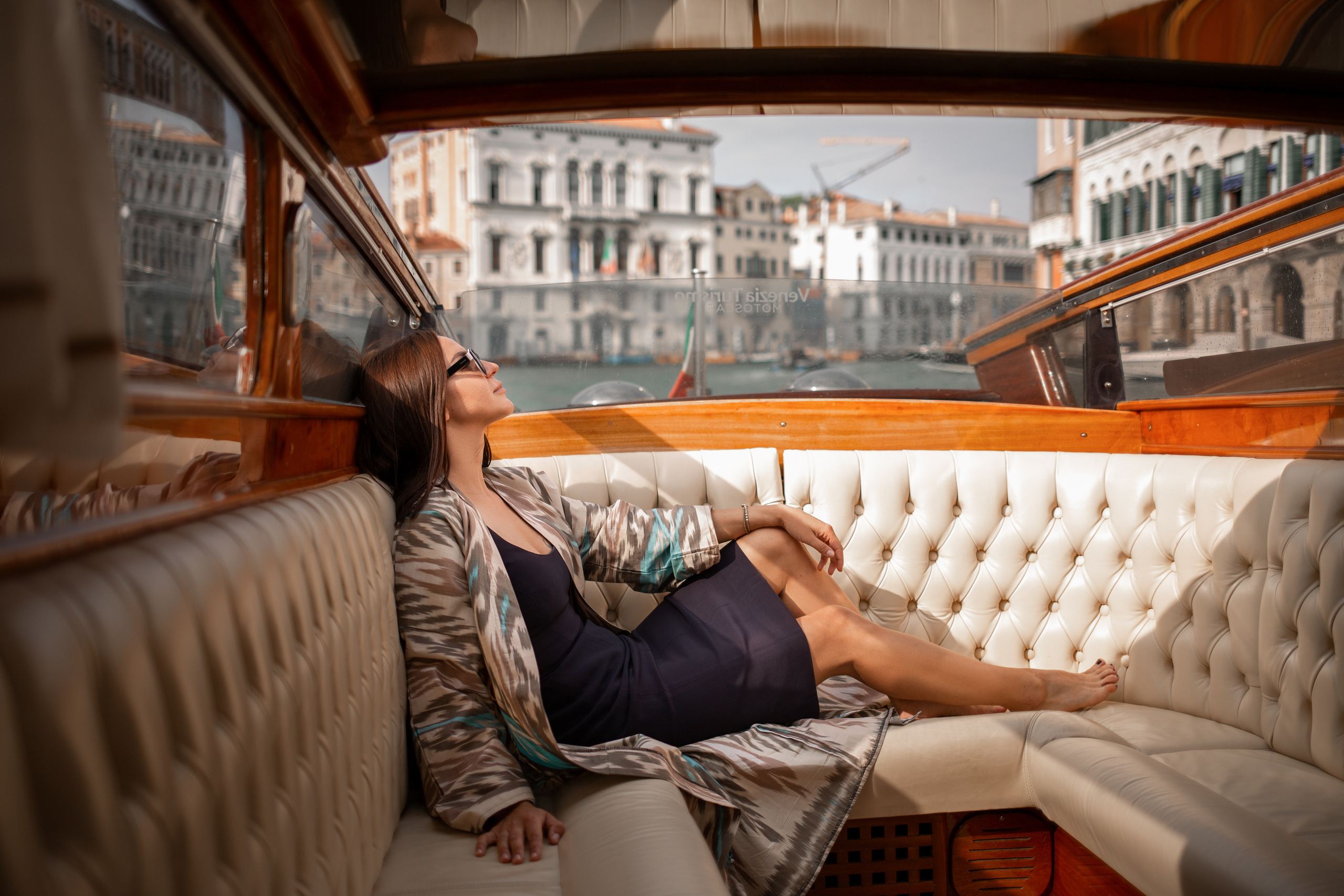 Photo session on a water taxi. Photographer in Venice, Viktoria Antonova