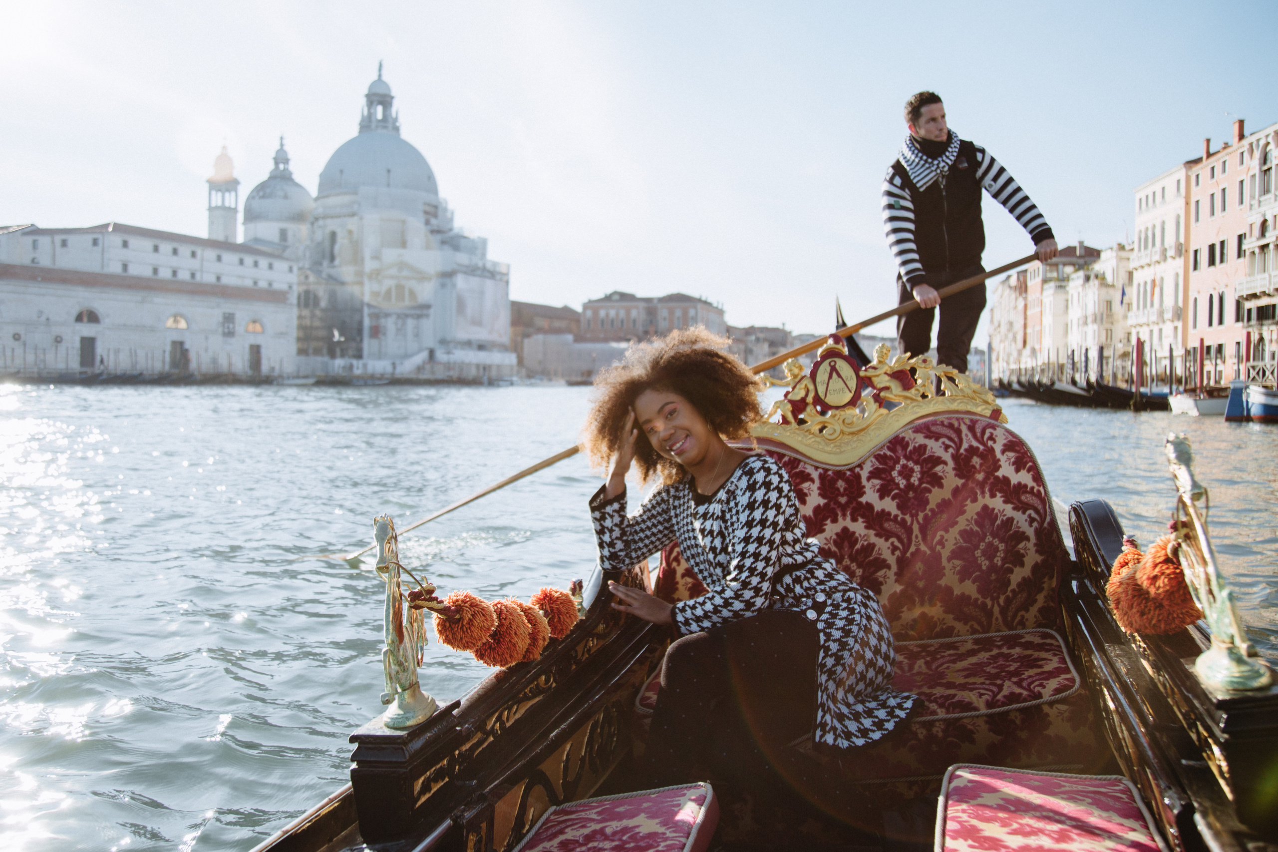 Travel blogger Gladys in Venice. Photographer in Venice, Viktoria Antonova