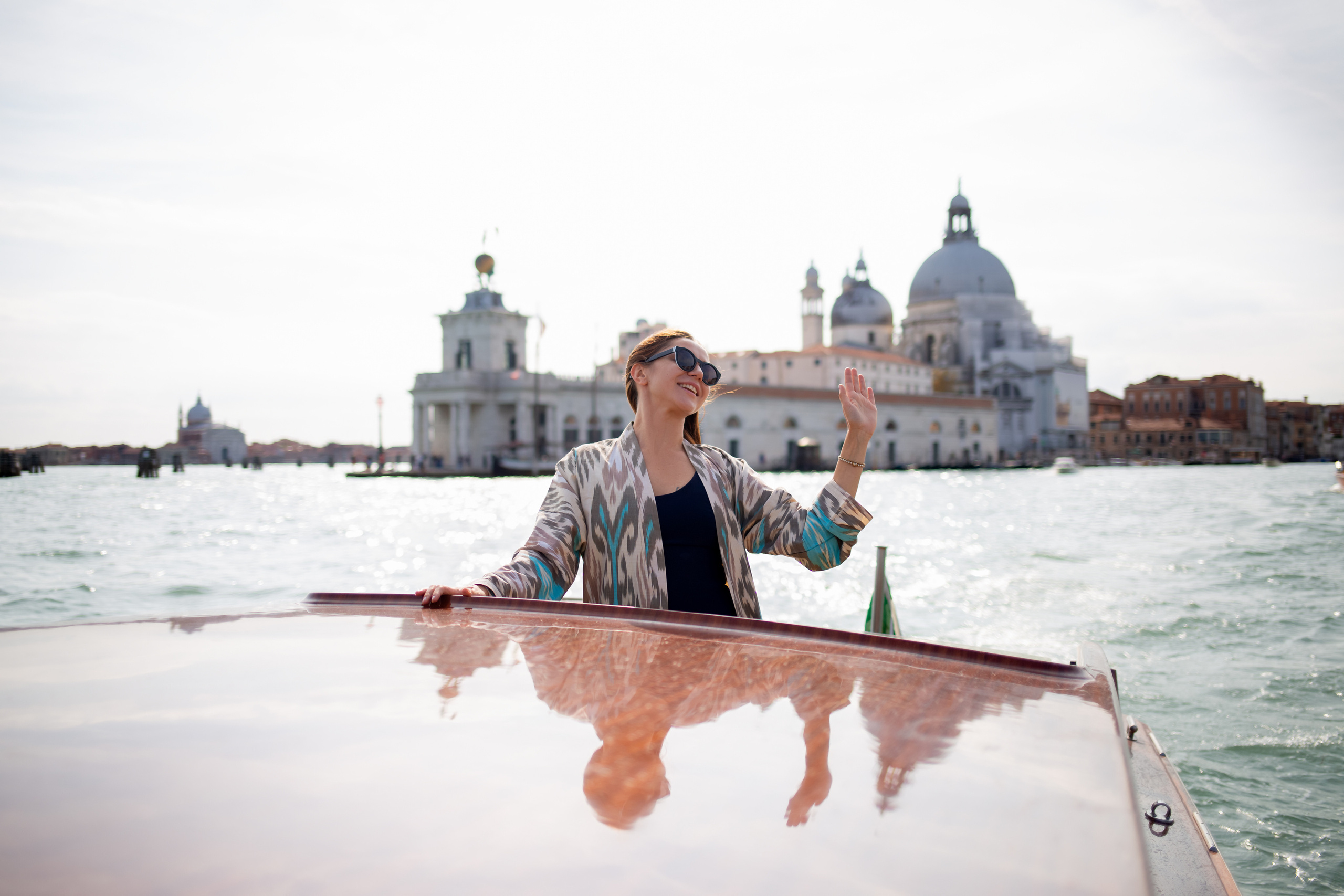 Photo session on a water taxi. Photographer in Venice, Viktoria Antonova