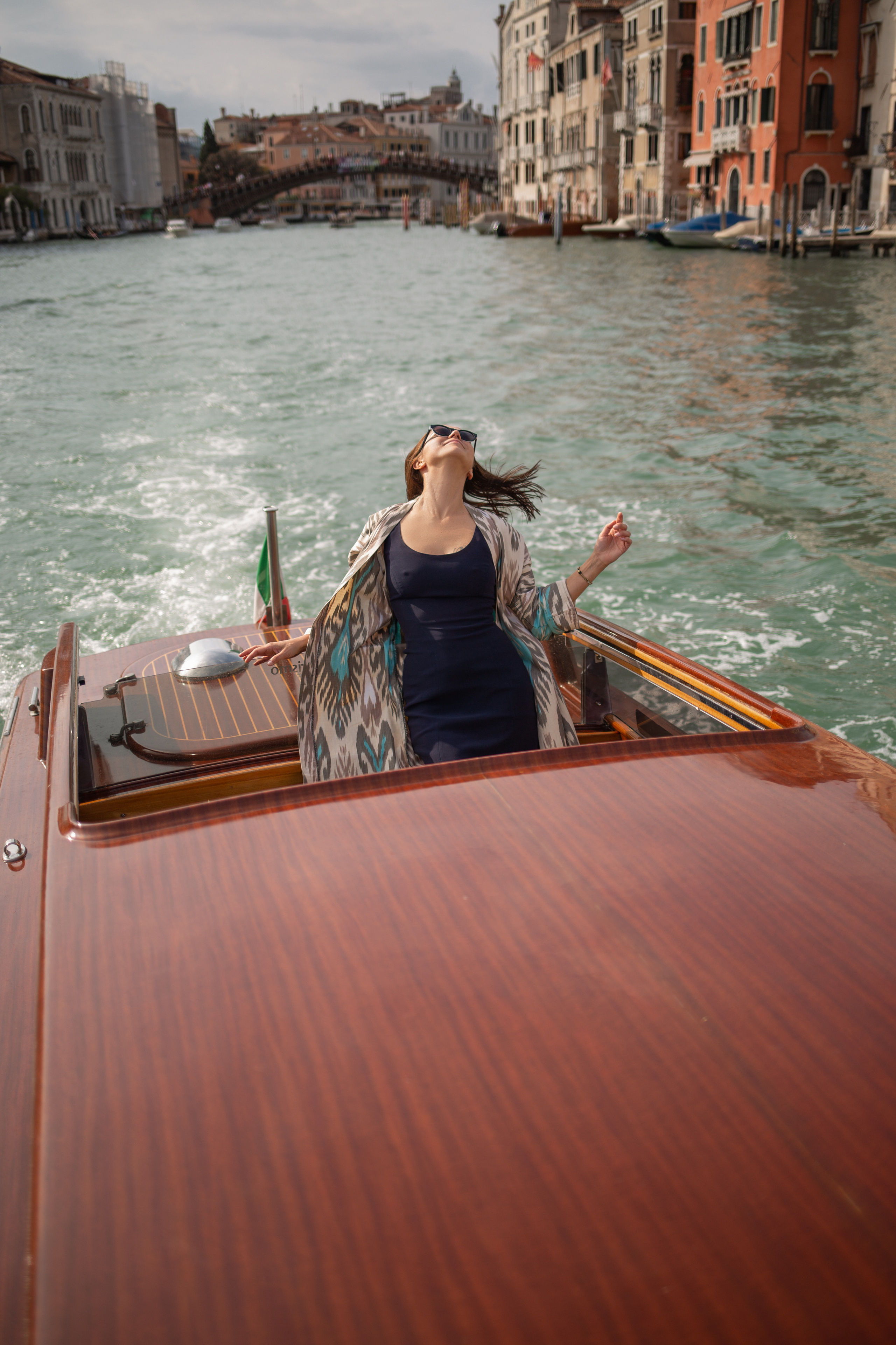 Photo session on a water taxi. Photographer in Venice, Viktoria Antonova