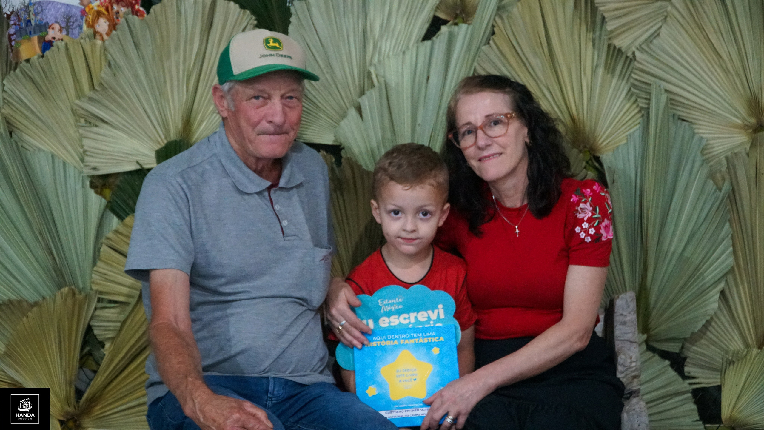 Noite autógrafos colégio Aurélio Buarque de Holanda. Handa Produções