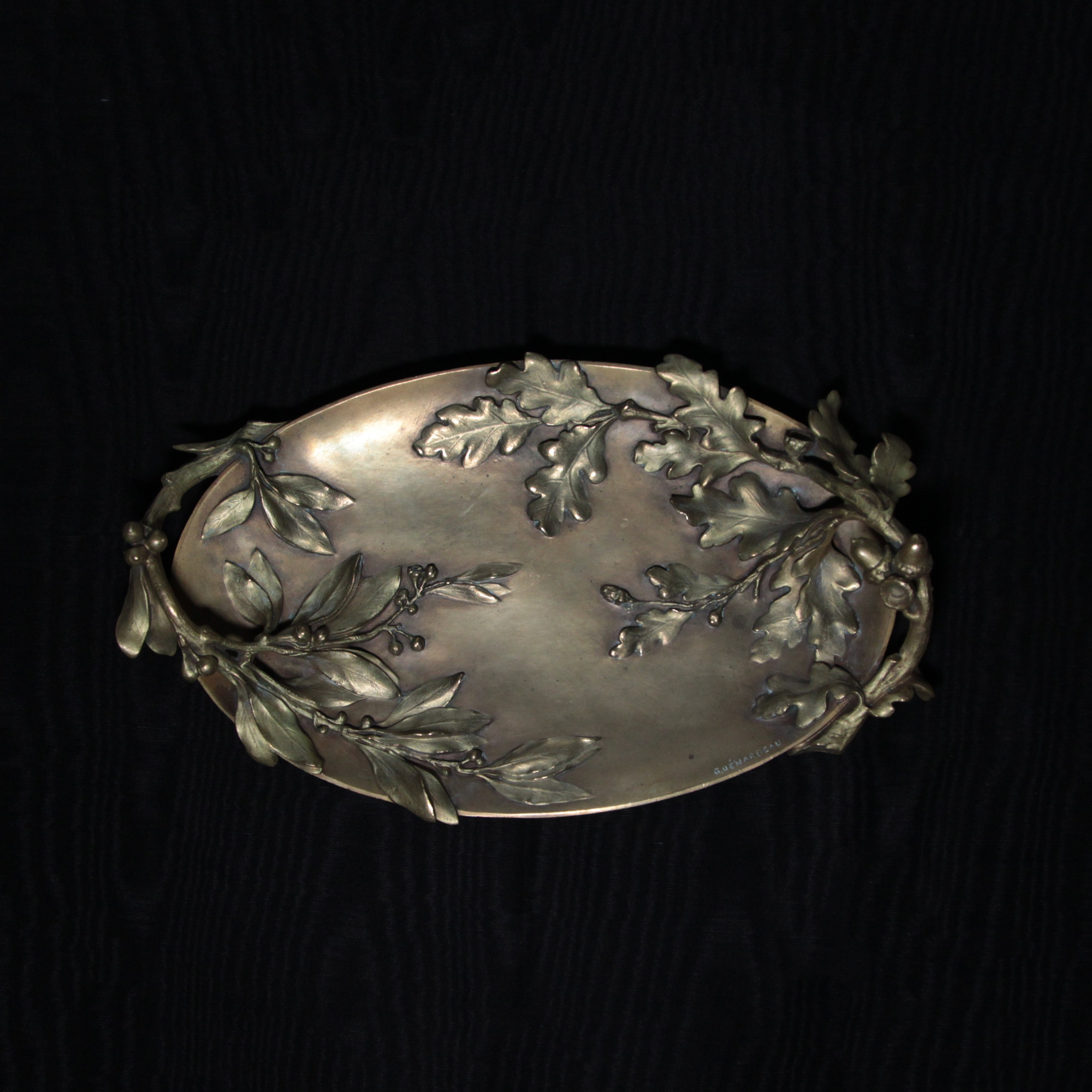 Bronze. Современнные и актикварные украшения в Барселоне, Москве и Санкт-Петербурге