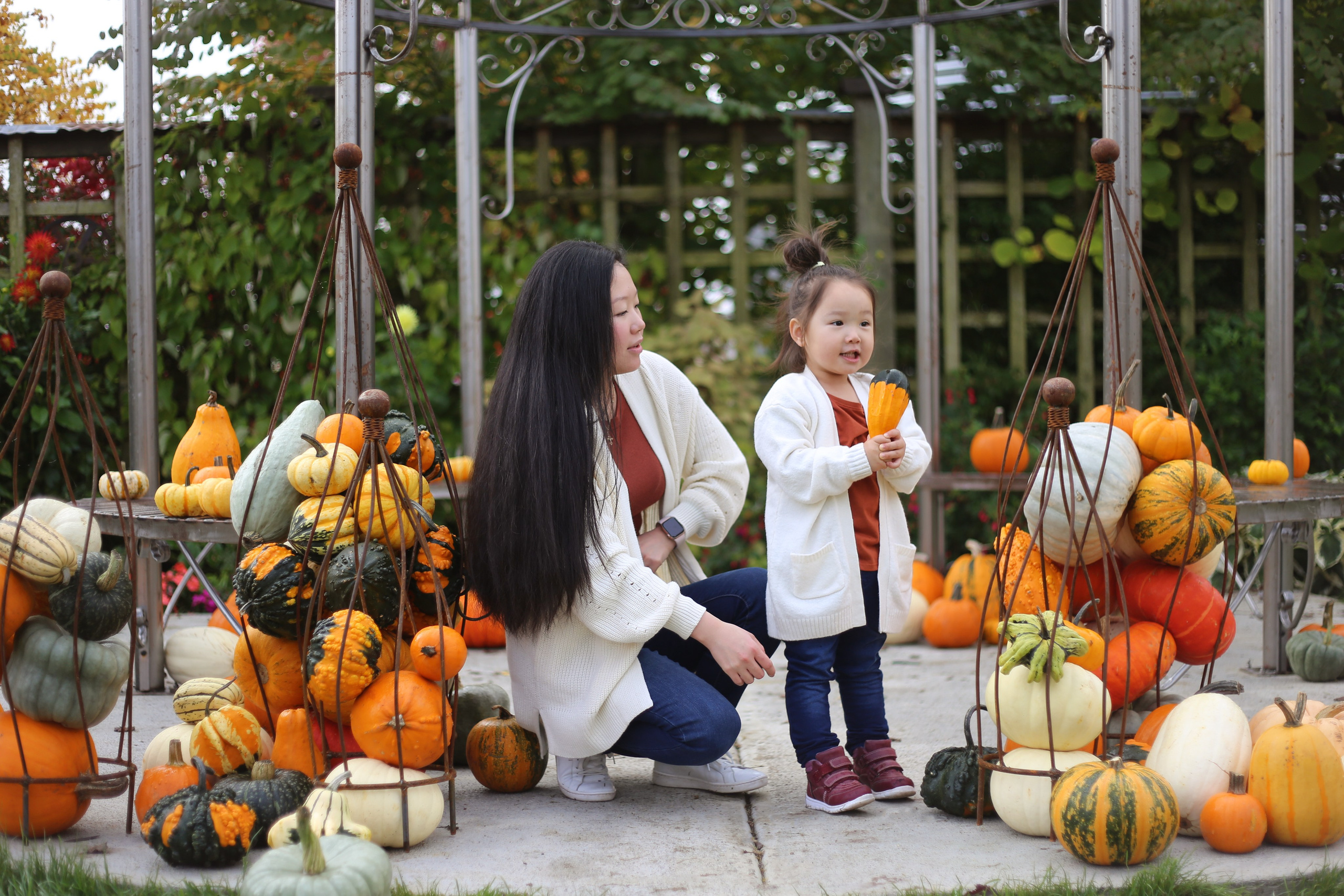 Fall. YuAnna studio. Family & Kids Photographer in Seattle area, located in