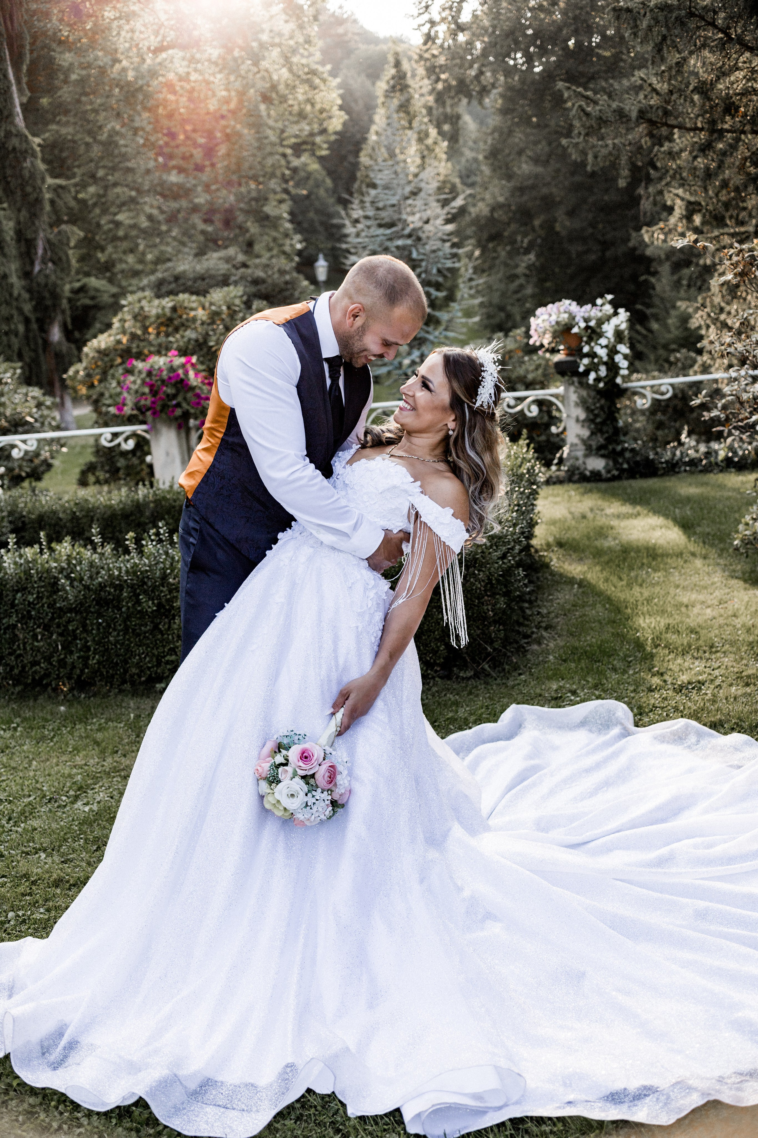 Pavel & Yveta. Svatební fotograf a kameraman v Česku a po celé Evropě — Teplice, Ústí nad Labem, Praha, Drážďany