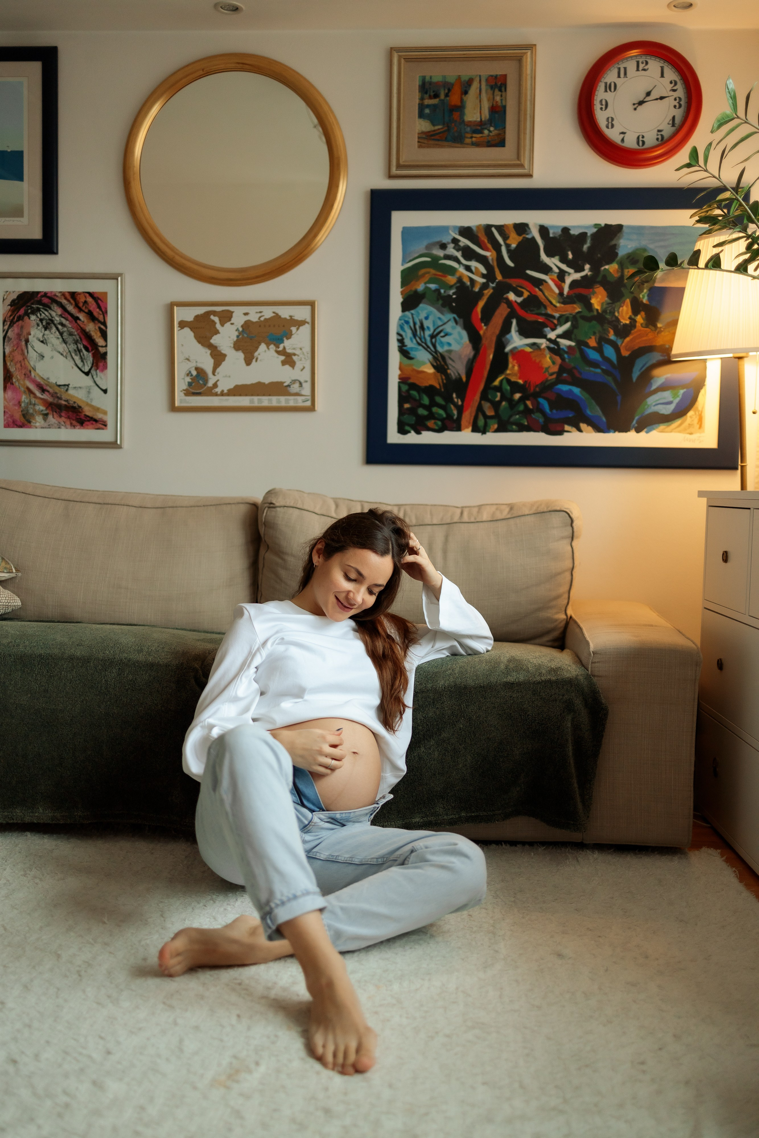 Pregnancy shooting at home. Elena Gorobets. Photographer in Zagreb