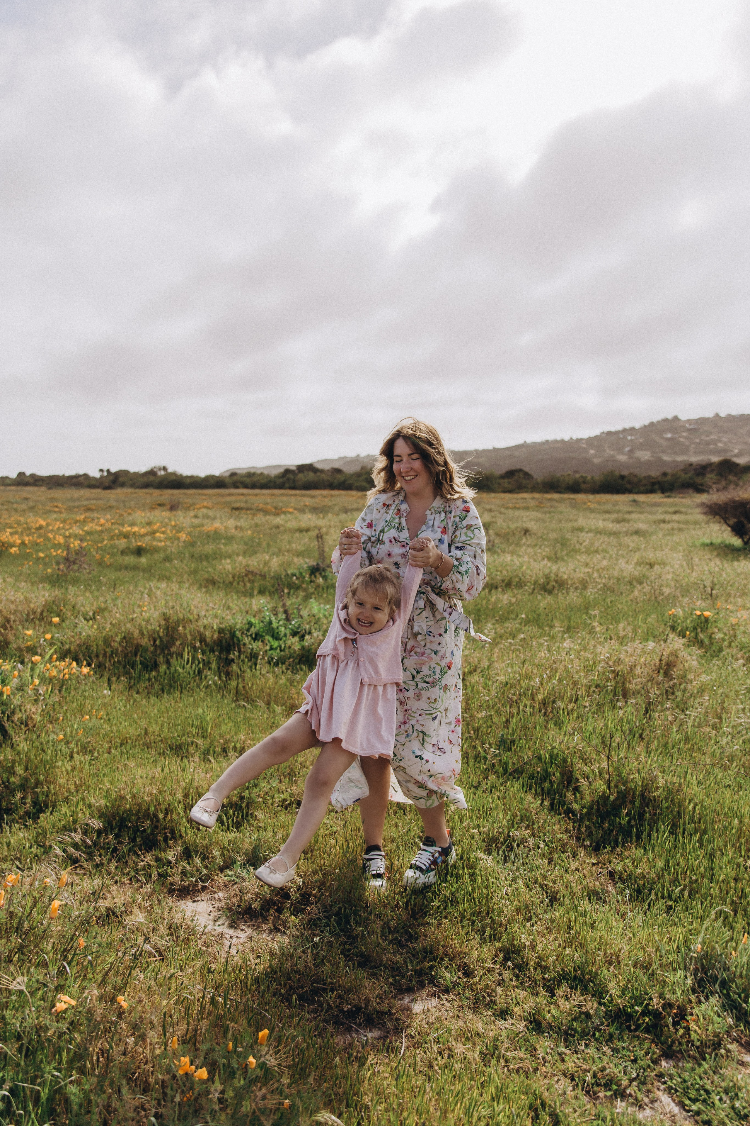 Sesión de fotos familiar en el campo — costa Chilena. Photographer in Santiago, Chile Anna Almazova