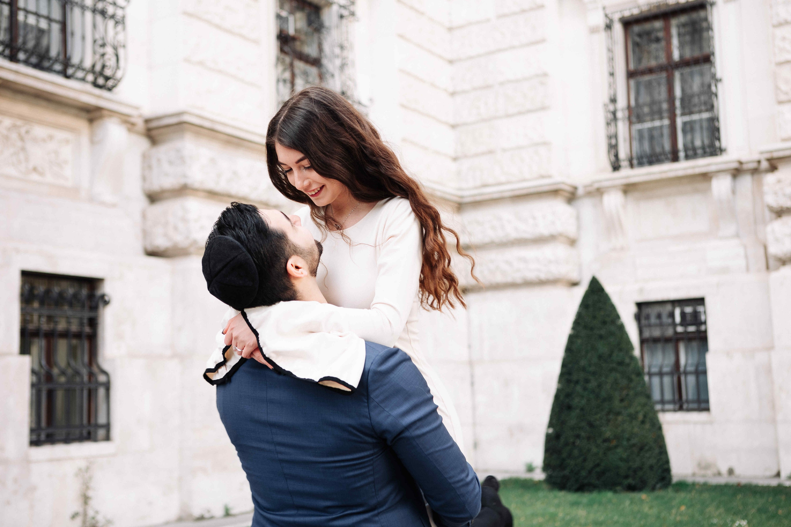 A LOVE STORY IN VIENNA. PHOTOGRAPHER IN ISRAEL
