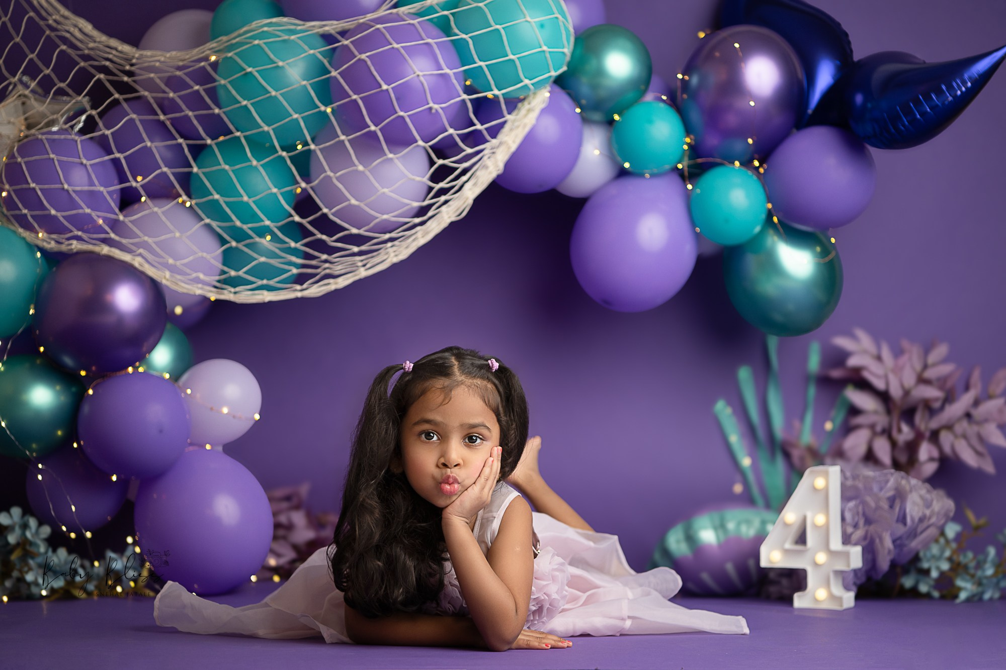 Cake smash / pre birthday. Best Newborn photography Doha Qatar | Home service available | Book now