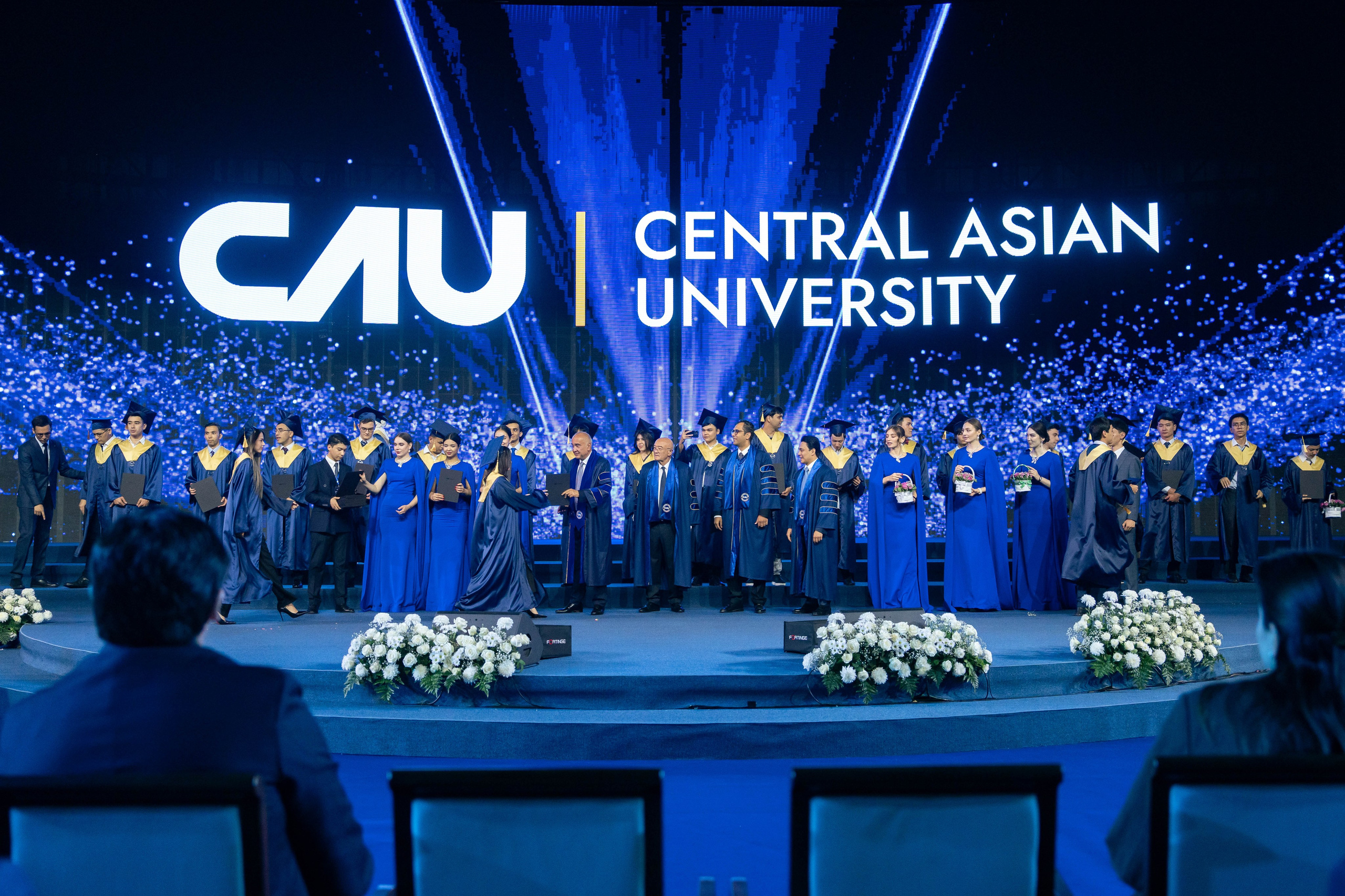 Как Central Asian University провёл одну из самых ярких выпускных церемоний. Георгий Намазов | Фотограф в Ташкенте