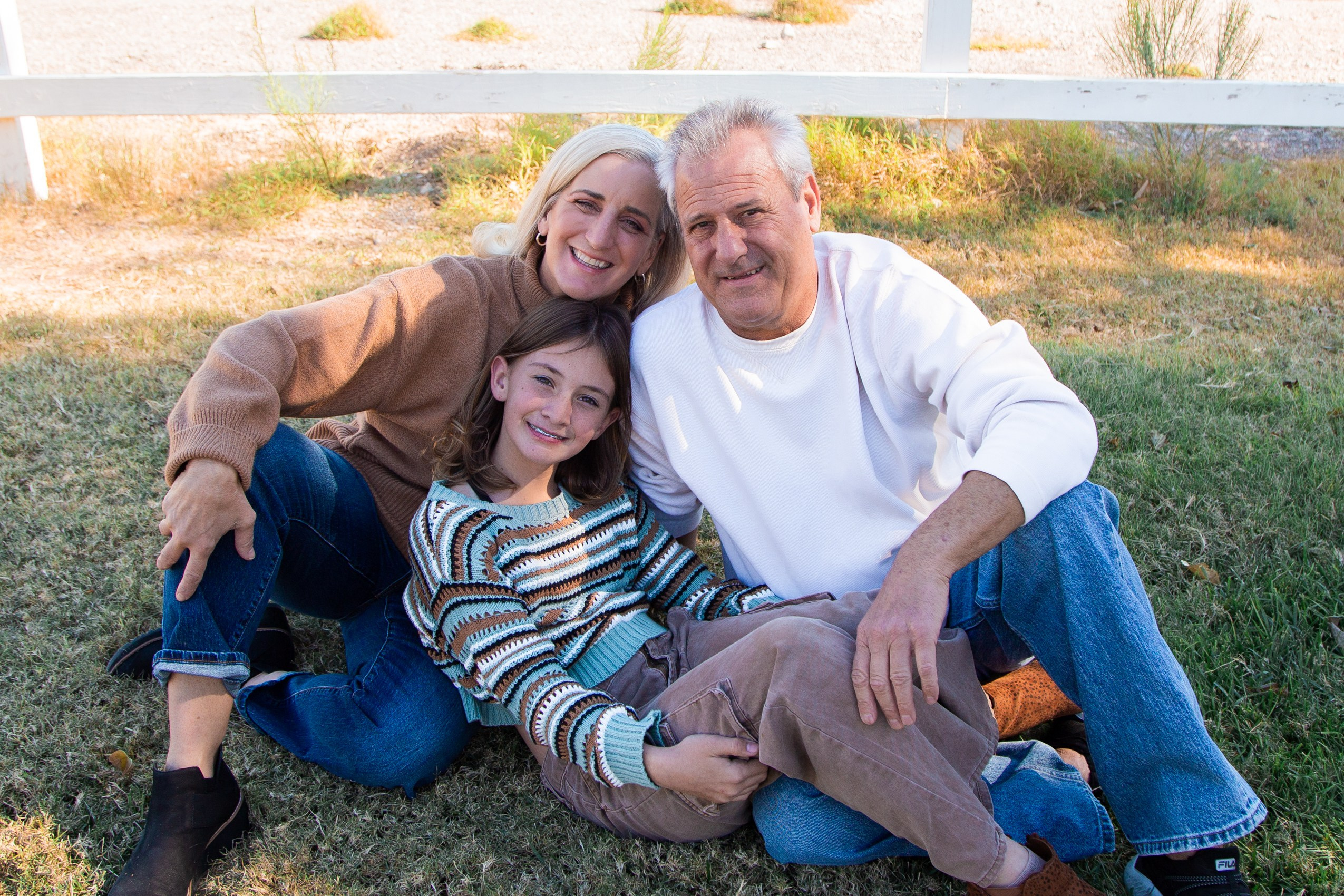 Bridgette, Michael & Lilli. Wedding & elopement photographer Viktoriya Kravtsov. Las Vegas