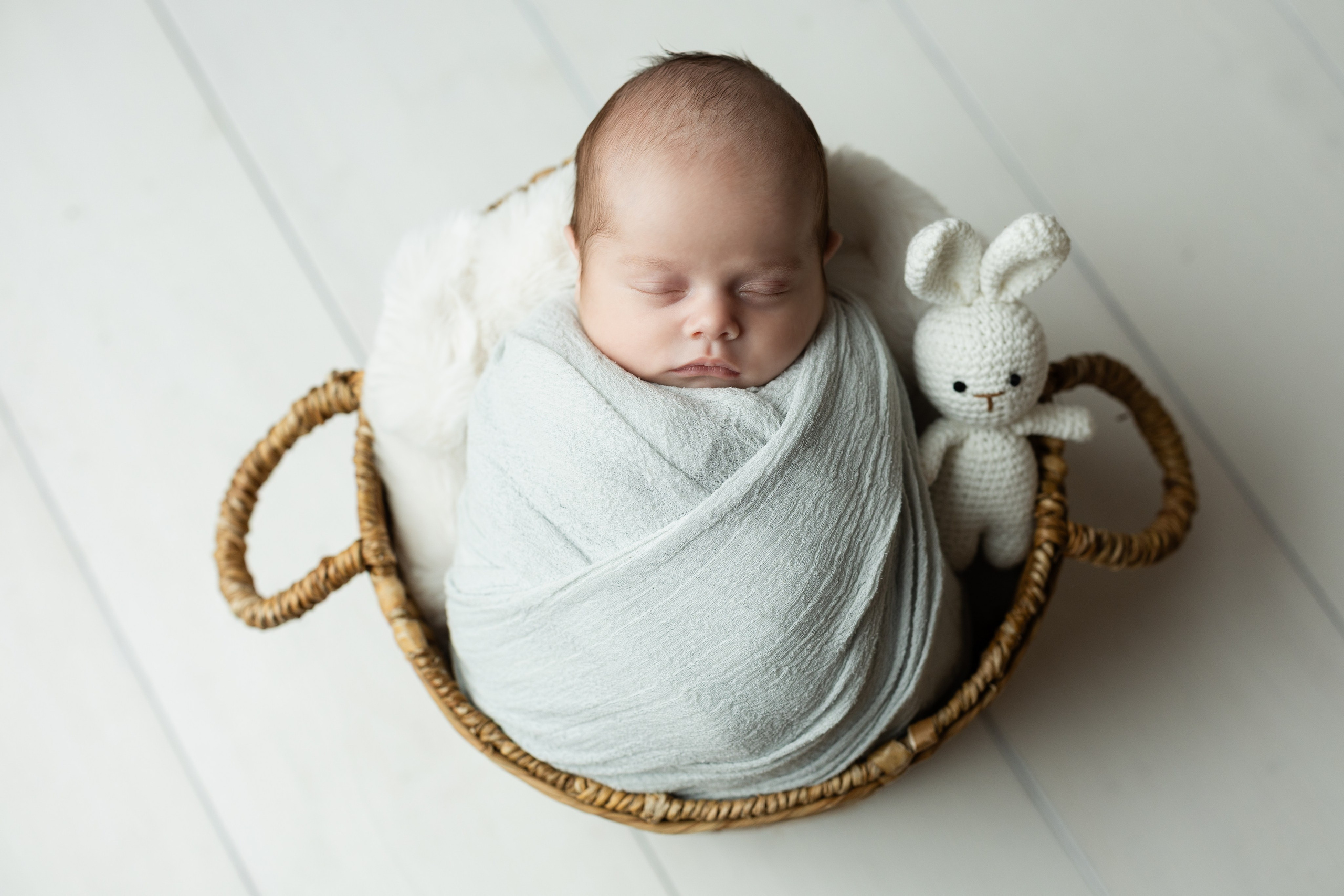 Newborn photoshooting. Mtv photography