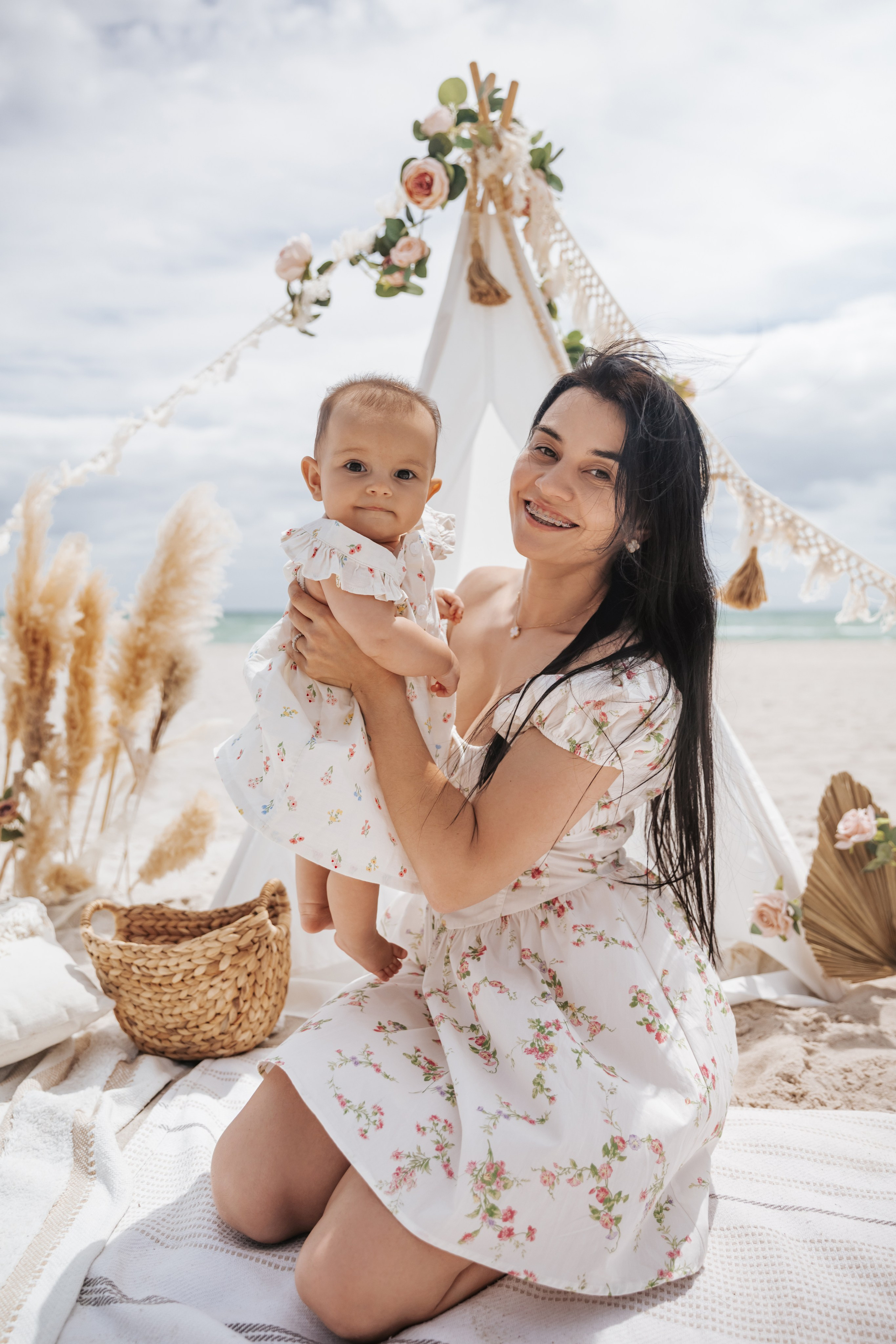 Birthday + props. Photographer in Miami, Family photographer, Event, Wedding
