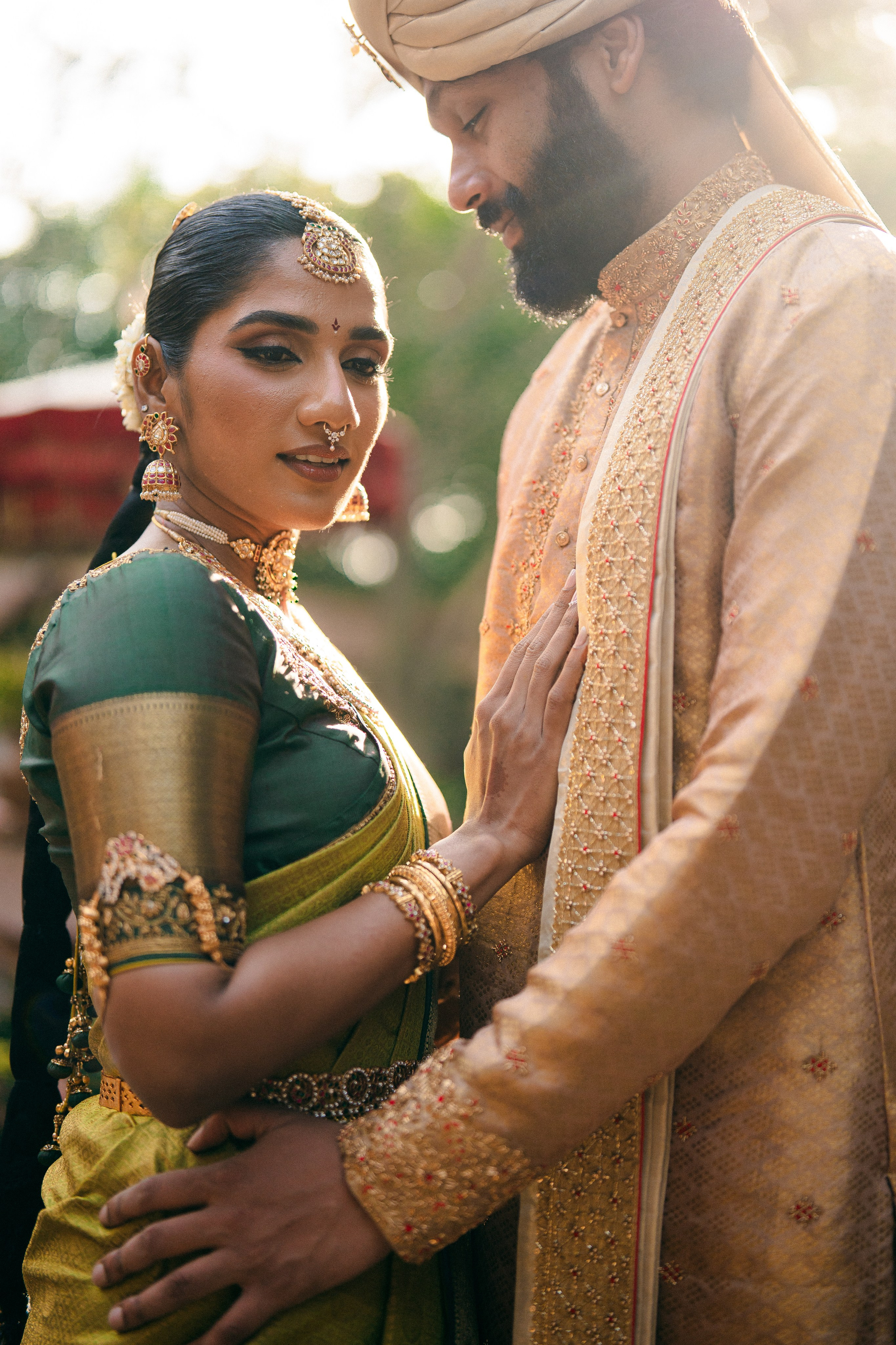 KIRTHI & JAWAHAR. Wedding photographer Avira Stories