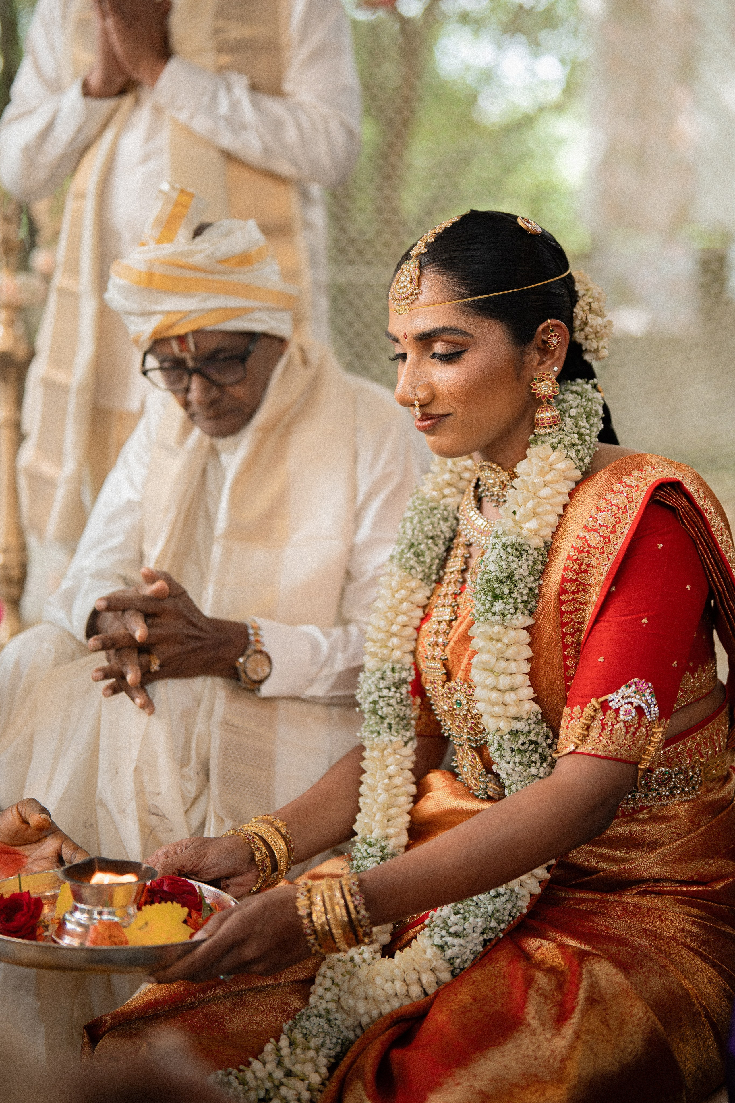 KIRTHI & JAWAHAR. Wedding photographer Avira Stories