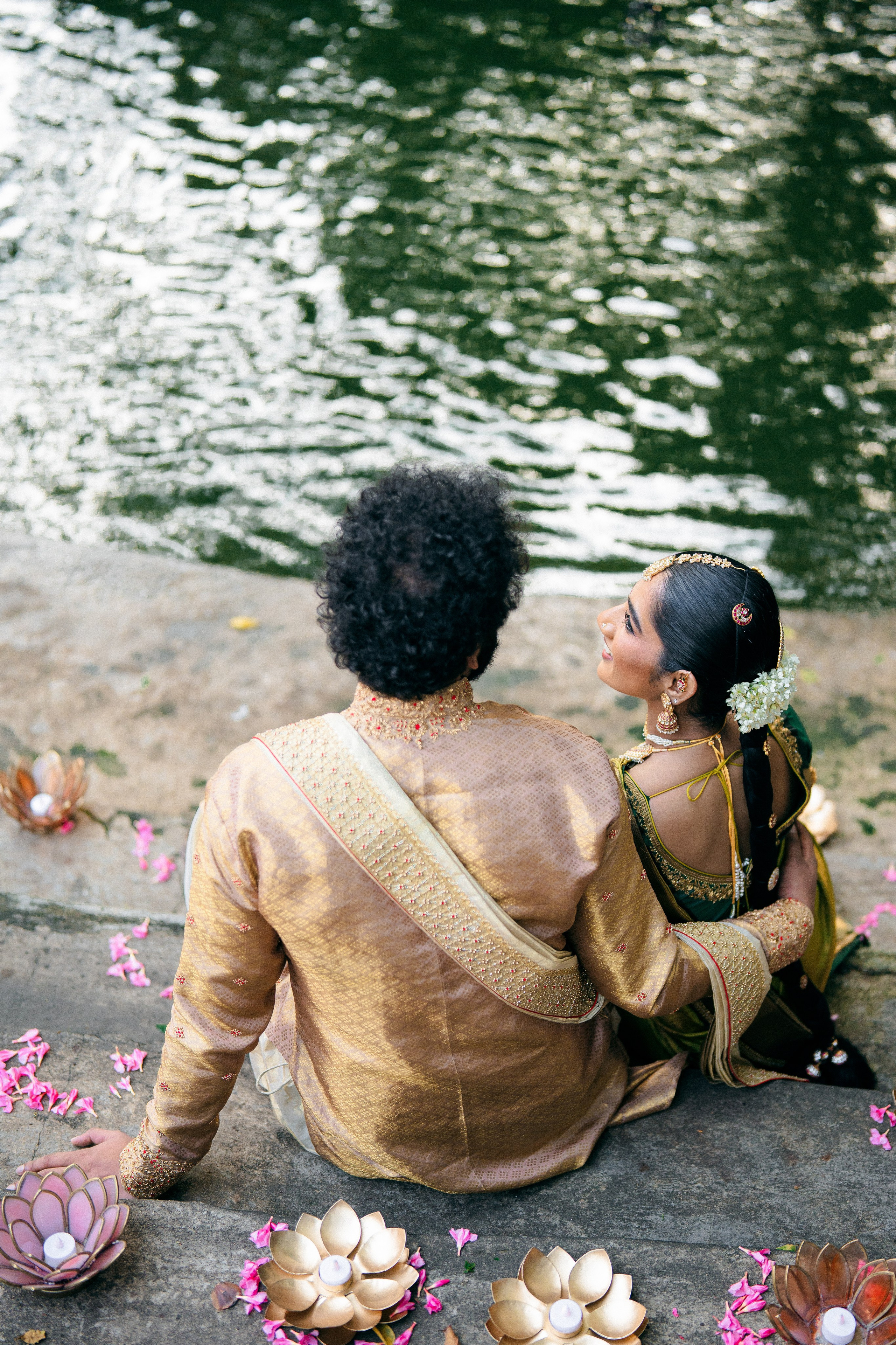KIRTHI & JAWAHAR. Wedding photographer Avira Stories