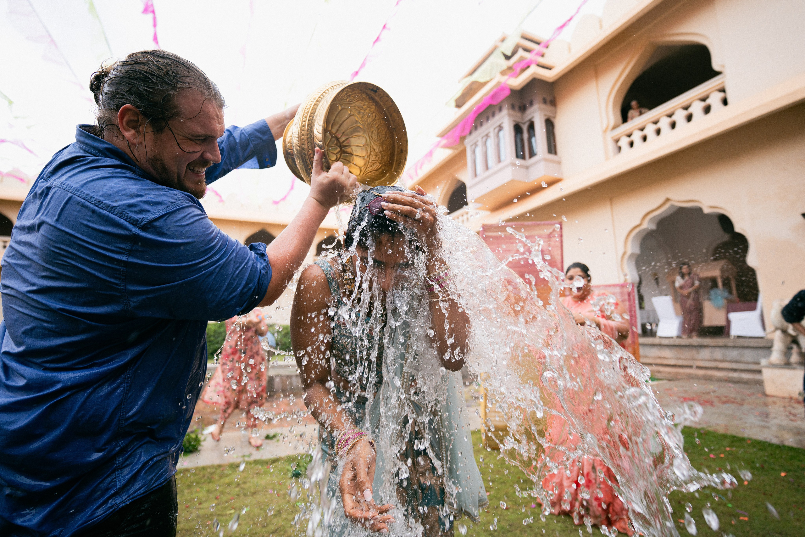 KIRTHI & JAWAHAR. Wedding photographer Avira Stories