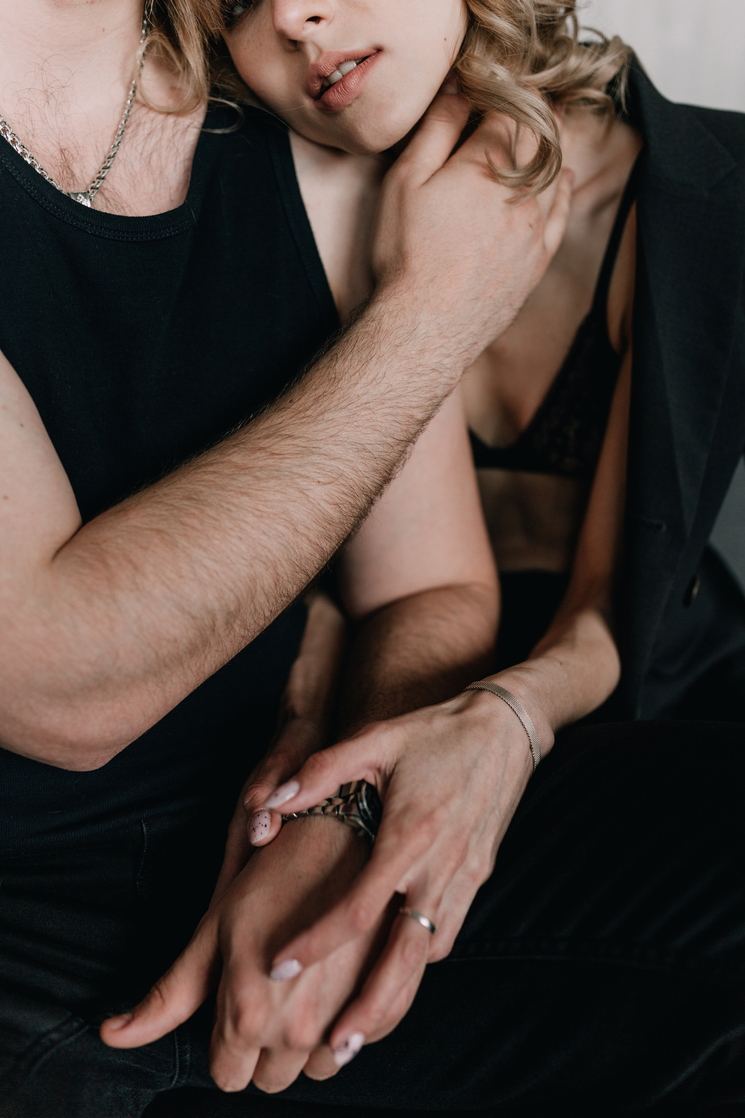 Studio shooting of Sasha & Sasha. Photographe à Rouen, France